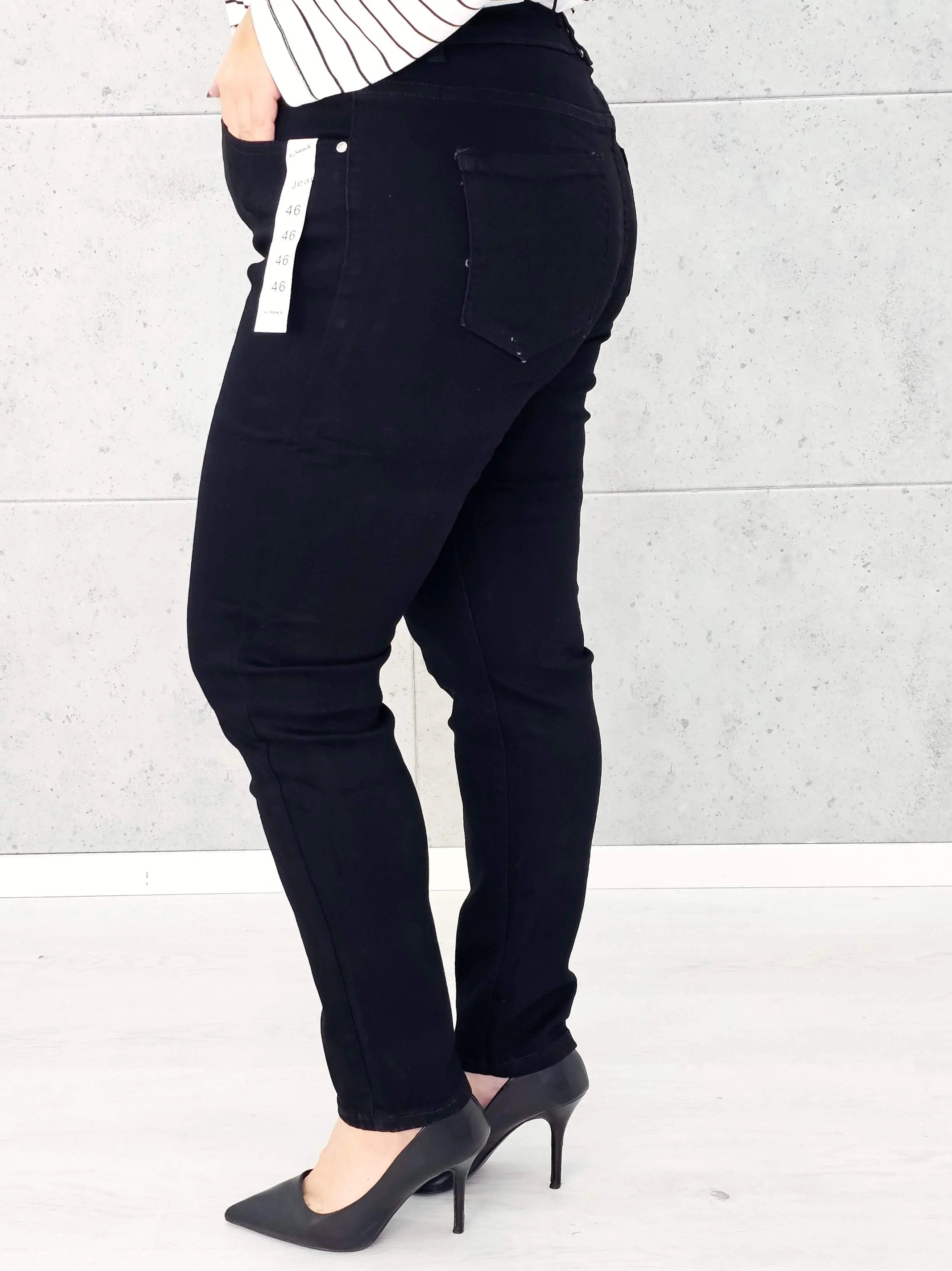 Spodnie jeansowe StylowaXL Slim Fit Black – eleganckie czarne spodnie plus size Stylowa XL