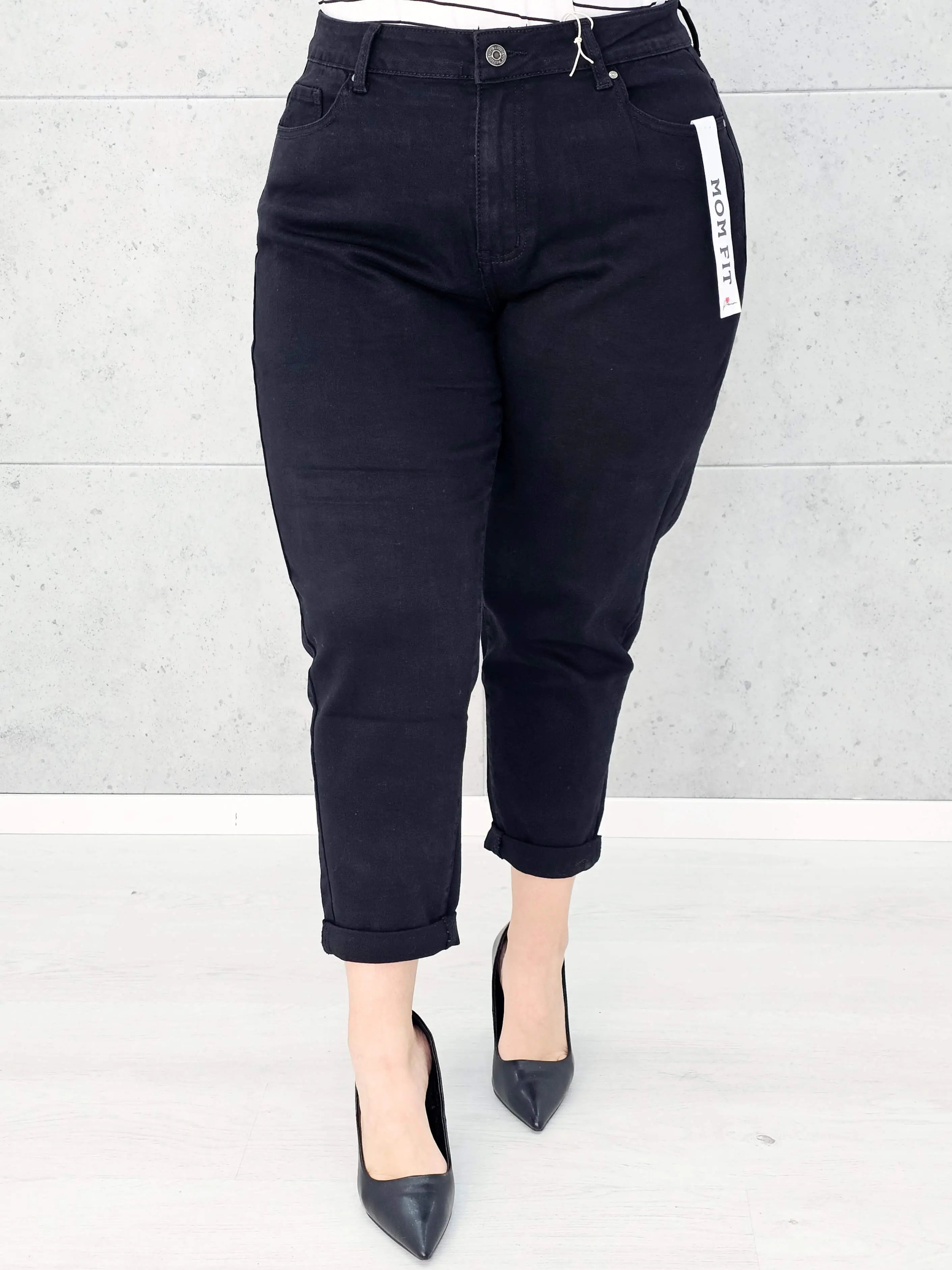 Spodnie jeansowe StylowaXL Straight Fit Black – klasyczne czarne spodnie plus size Stylowa XL