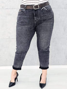 Spodnie jeansowe StylowaXL – nowoczesny fason i perfekcyjne dopasowanie w modzie plus size. M.Sara Stylowa XL