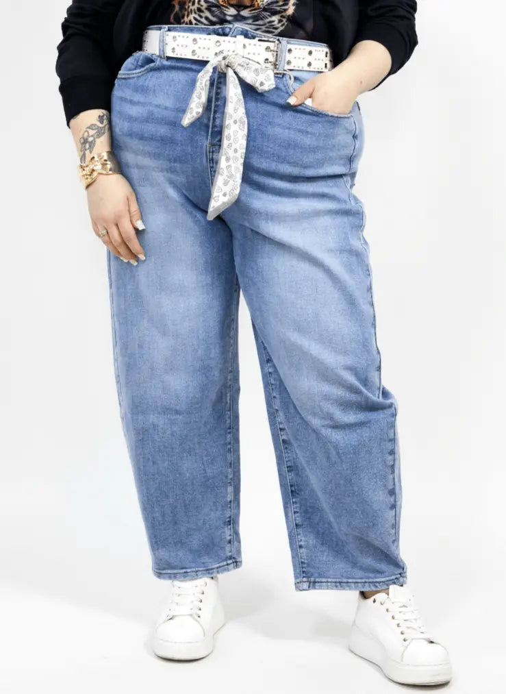 Spodnie jeansowe plus size M'Sara z prostą nogawką i wysokim stanem Stylowa XL
