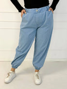 Spodnie jeansowe plus size joggery  – wygoda, styl i nowoczesny luz Stylowa XL