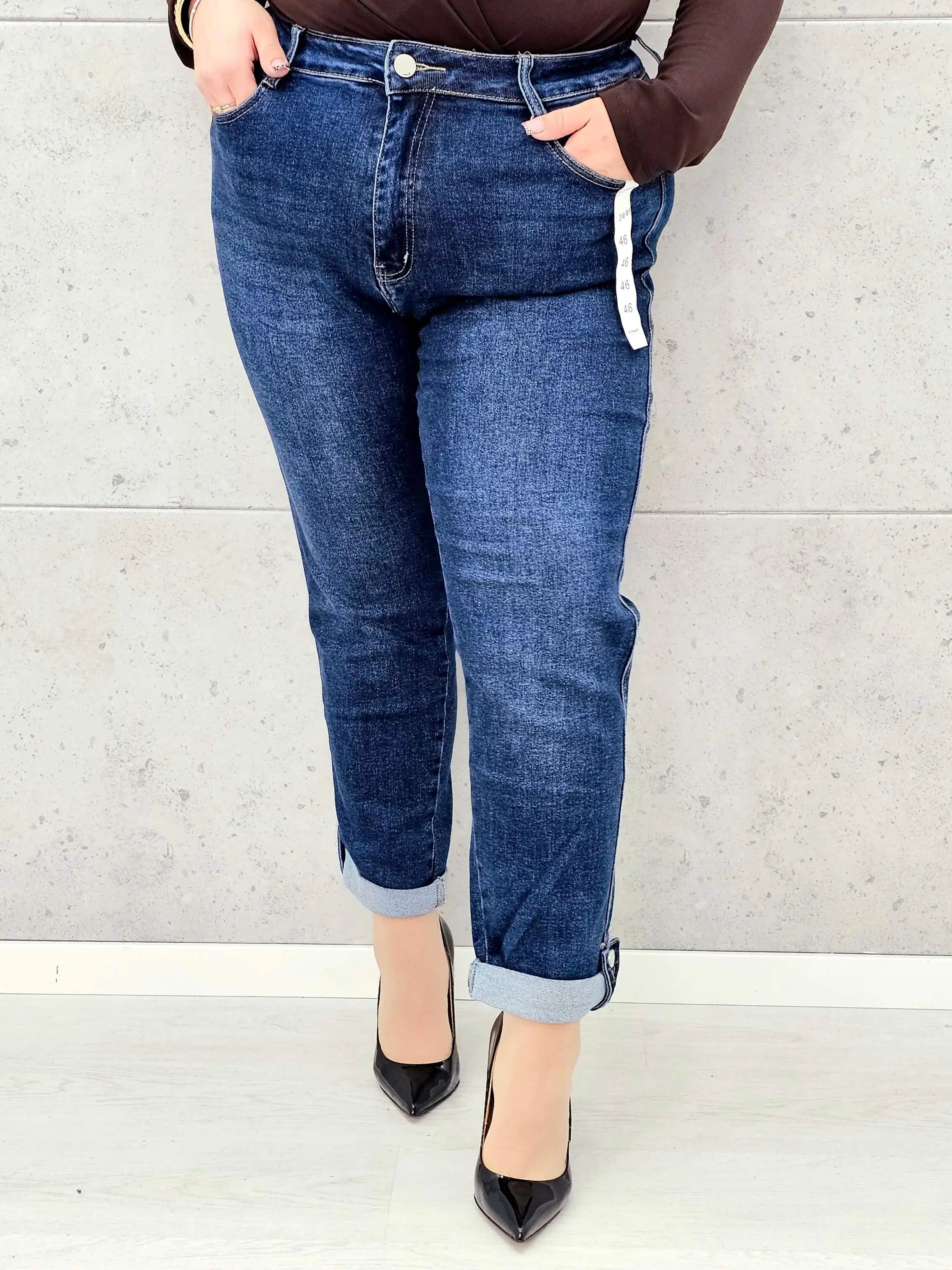 Spodnie  jeansowe plus size z podwijaną nogawką Stylowa XL