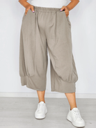 Spodnie kuloty z marszczeniem Stylowa XL