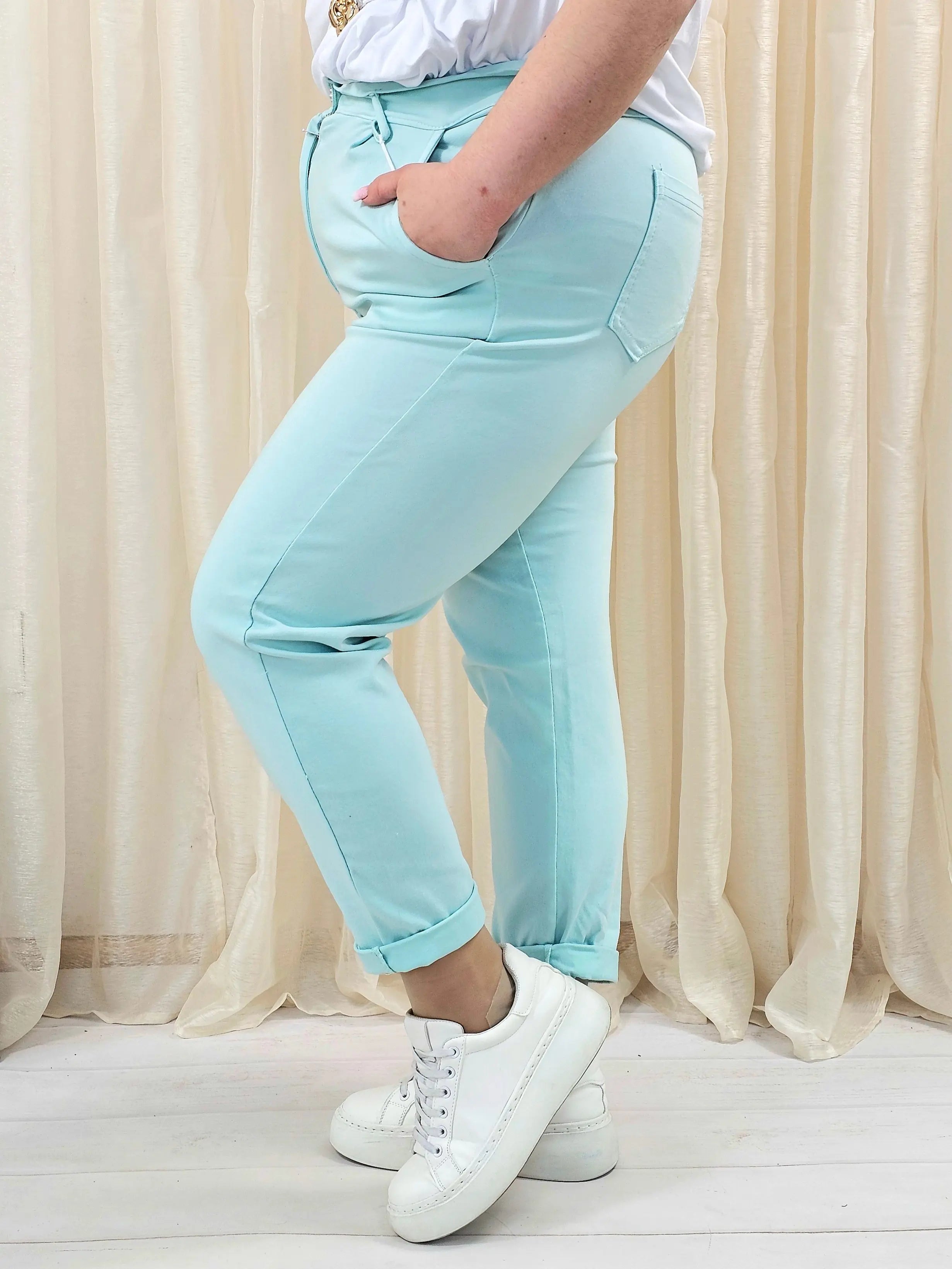 Spodnie plus size Livans – wygodne spodnie damskie XXL na co dzień i do stylizacji Stylowa XL