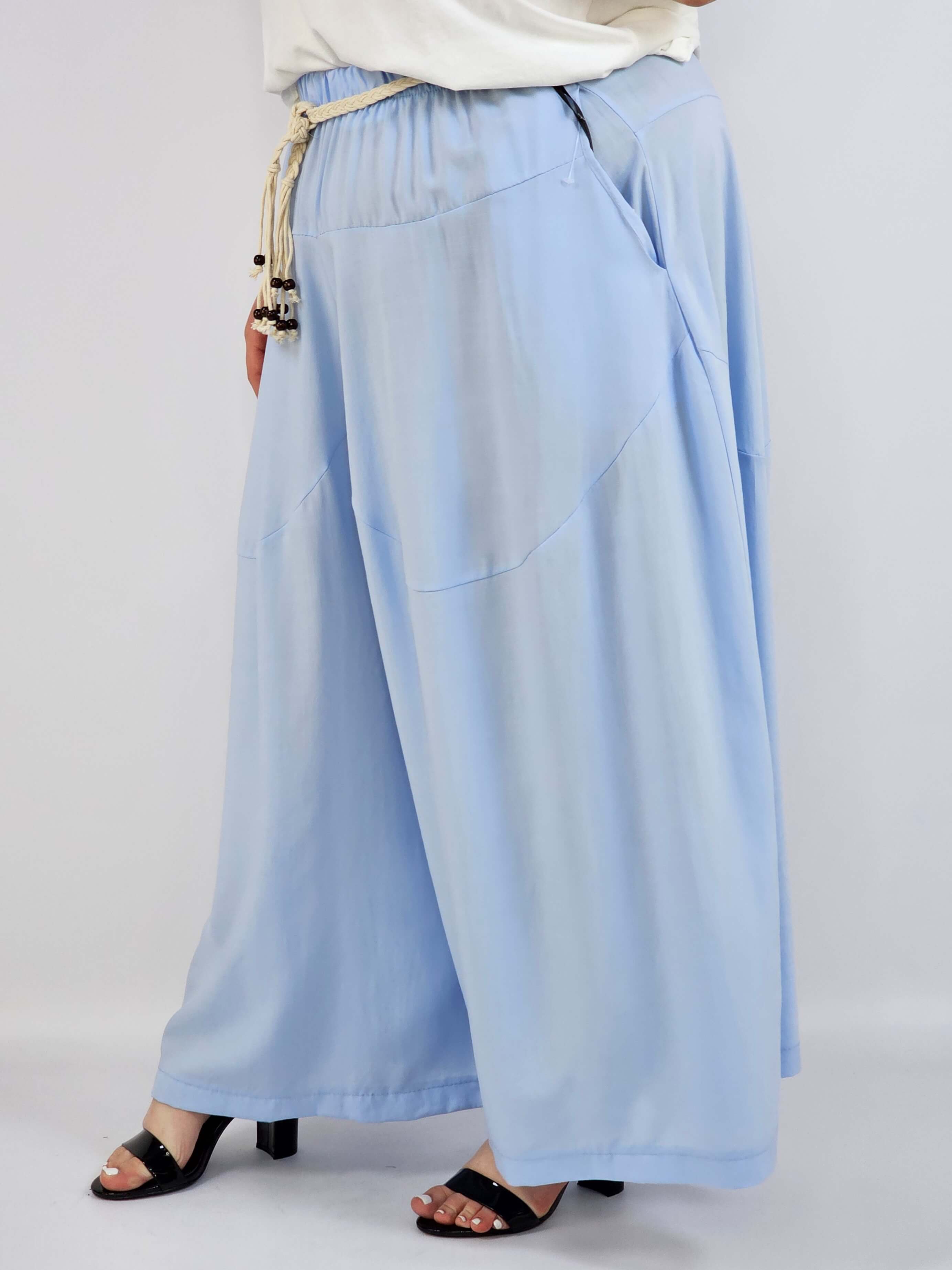 Spodnie plus size XXL z ozdobnym paskiem – lekkie i wygodne Stylowa XL