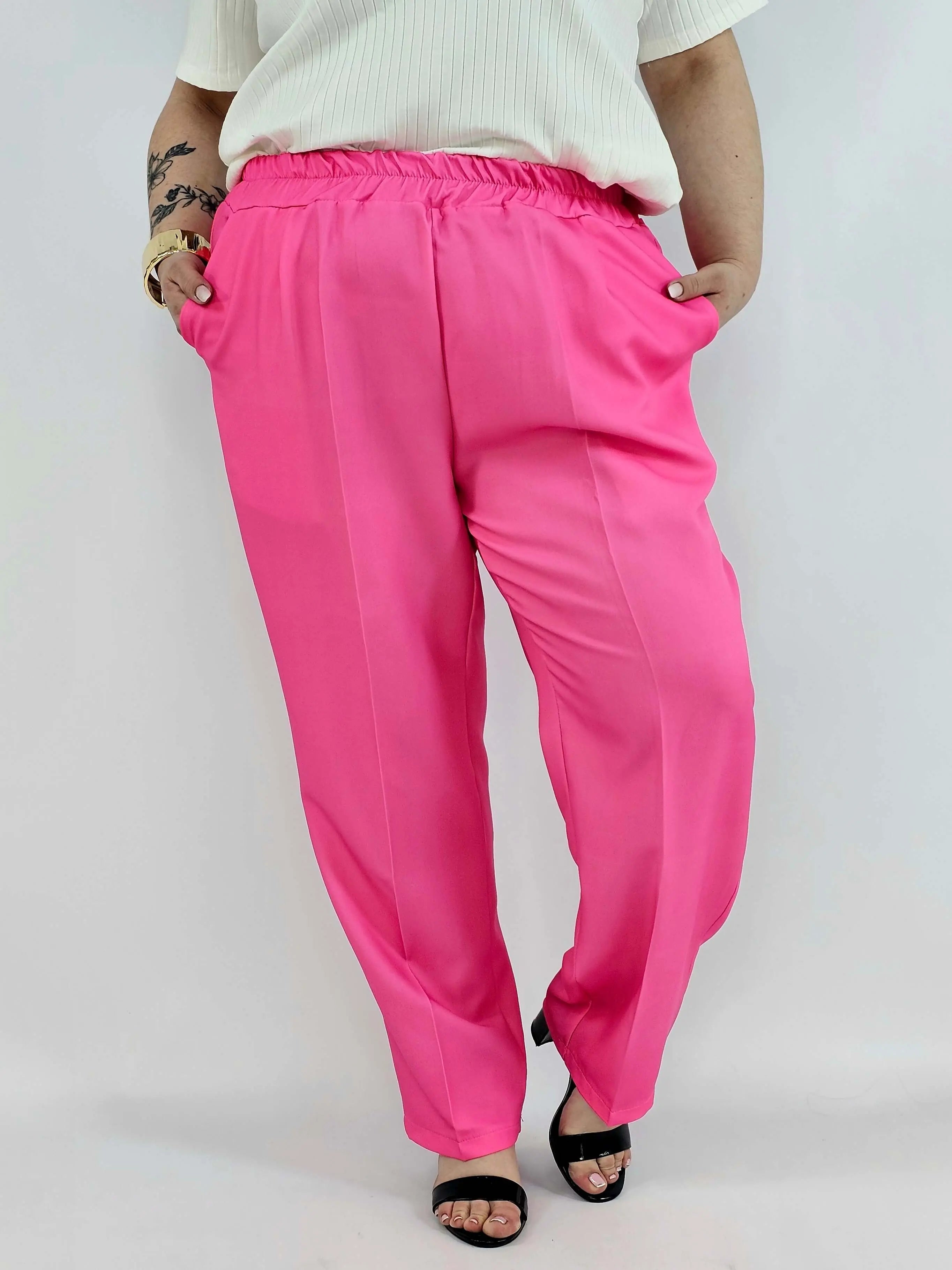 Spodnie plus size – wygodne, stylowe i idealne na każdą okazję Stylowa XL