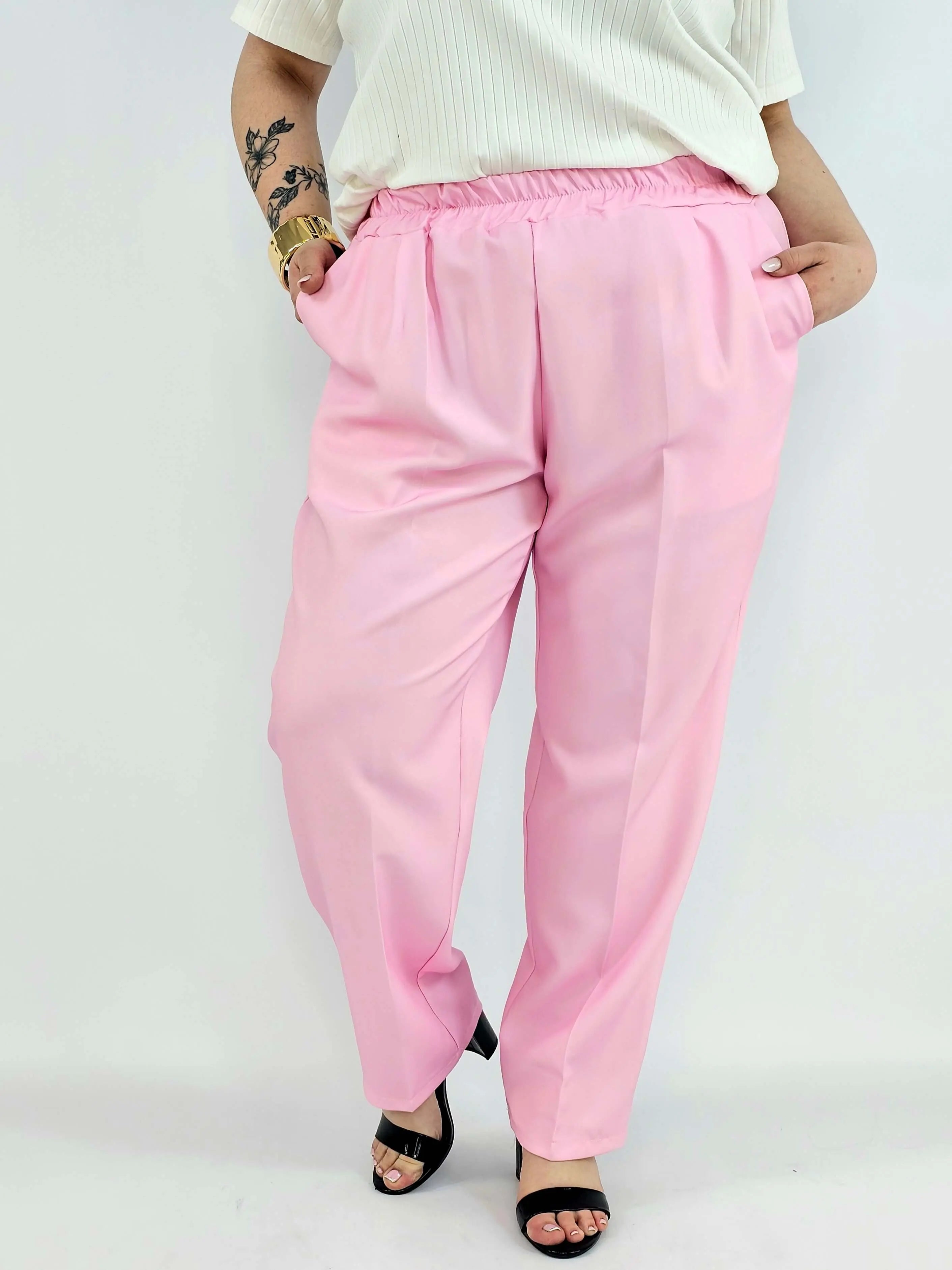 Spodnie plus size – wygodne, stylowe i idealne na każdą okazję Stylowa XL