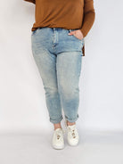 Spodnie plus size jeans – jasne jeansy damskie XXL M.sara Stylowa XL