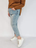 Spodnie plus size jeans – jasne jeansy damskie XXL M.sara Stylowa XL