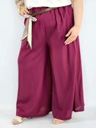 Spodnie plus size szerokie z gumką w pasie i wiązaniem XXL Stylowa XL