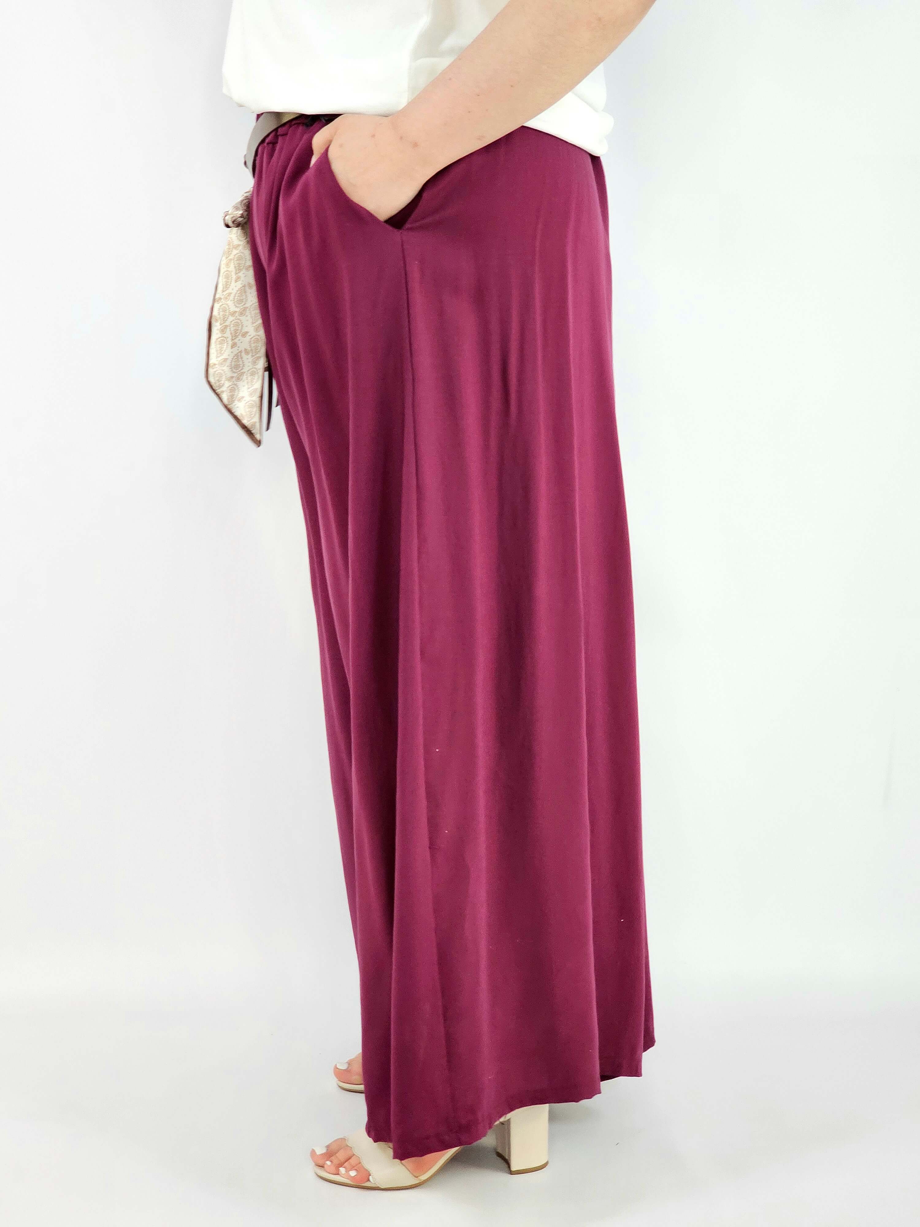 Spodnie plus size szerokie z gumką w pasie i wiązaniem XXL Stylowa XL