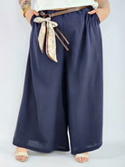 Spodnie plus size szerokie z gumką w pasie i wiązaniem XXL Stylowa XL