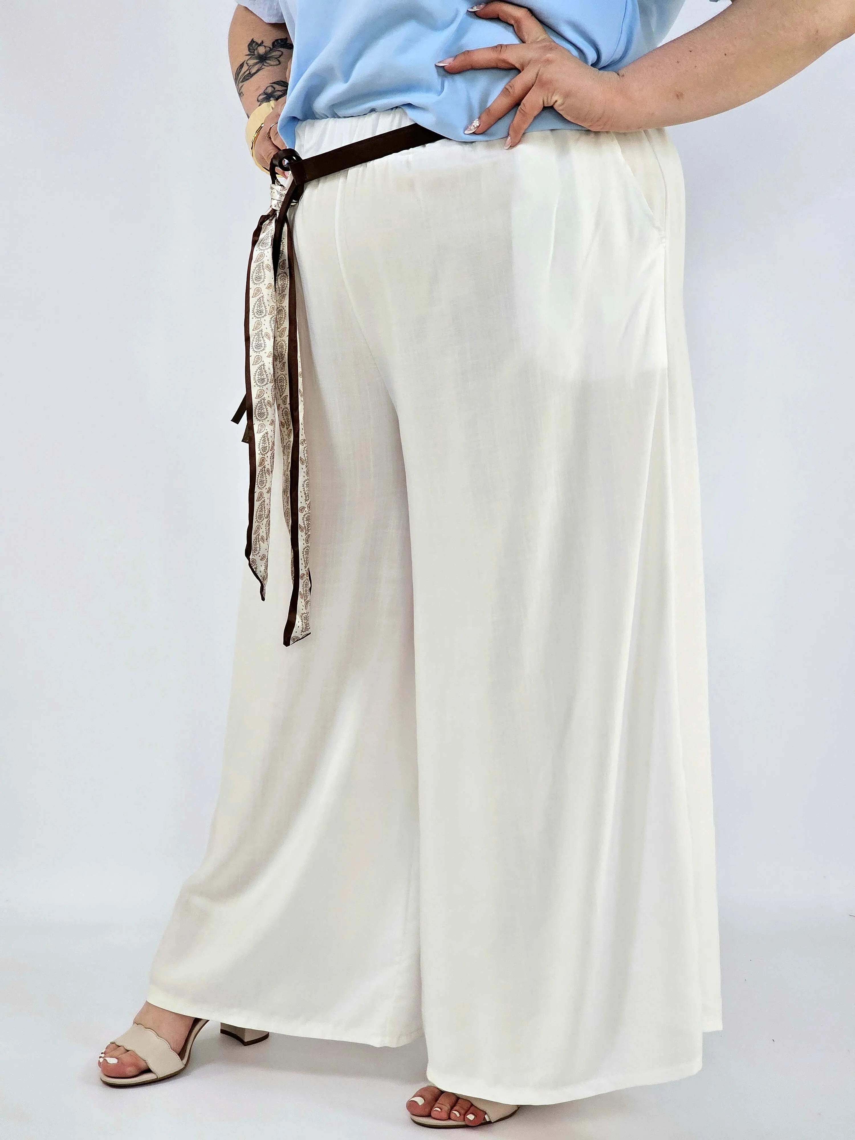 Spodnie plus size szerokie z gumką w pasie i wiązaniem XXL Stylowa XL