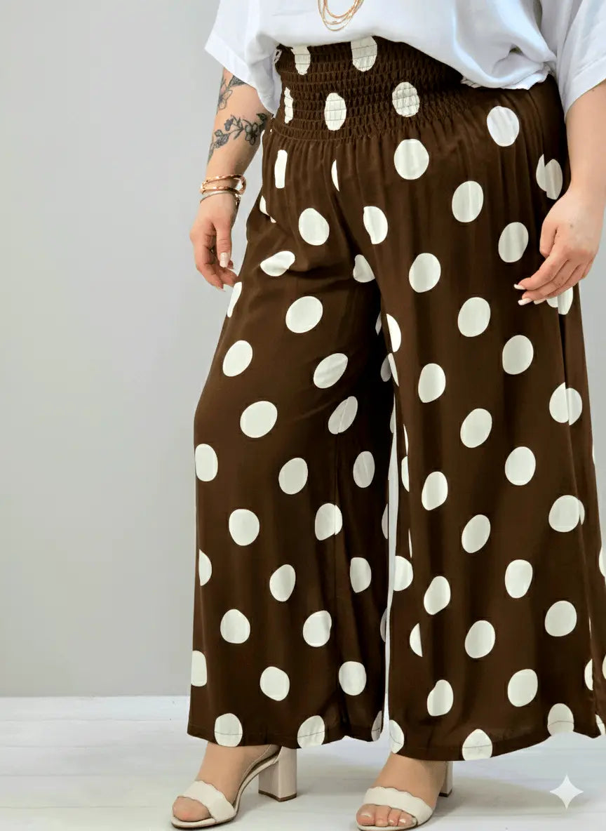 Spodnie plus size z szeroką nogawką i elastycznym pasem Stylowa XL