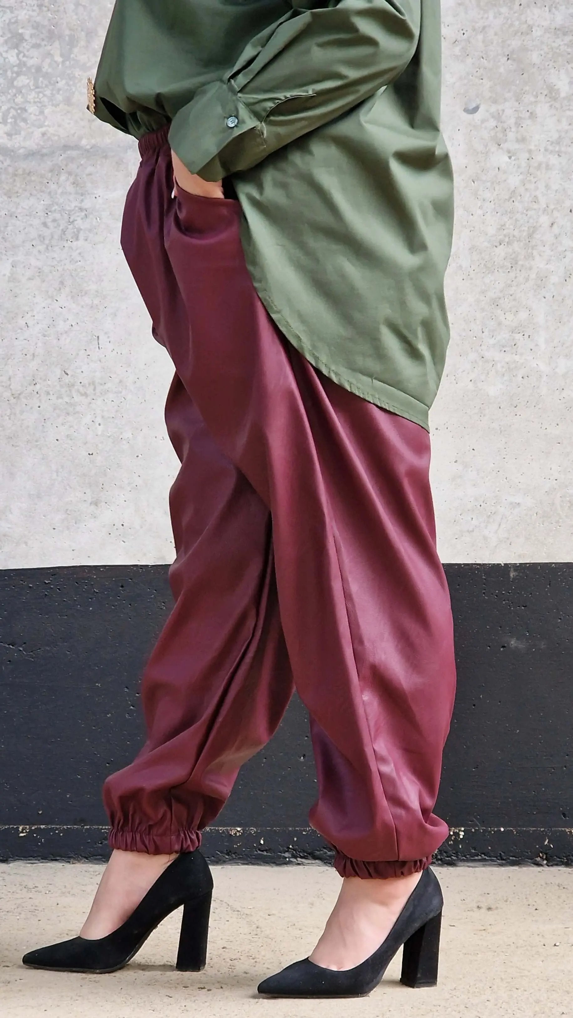 Spodnie z eko-skóry z gumką Stylowa XL