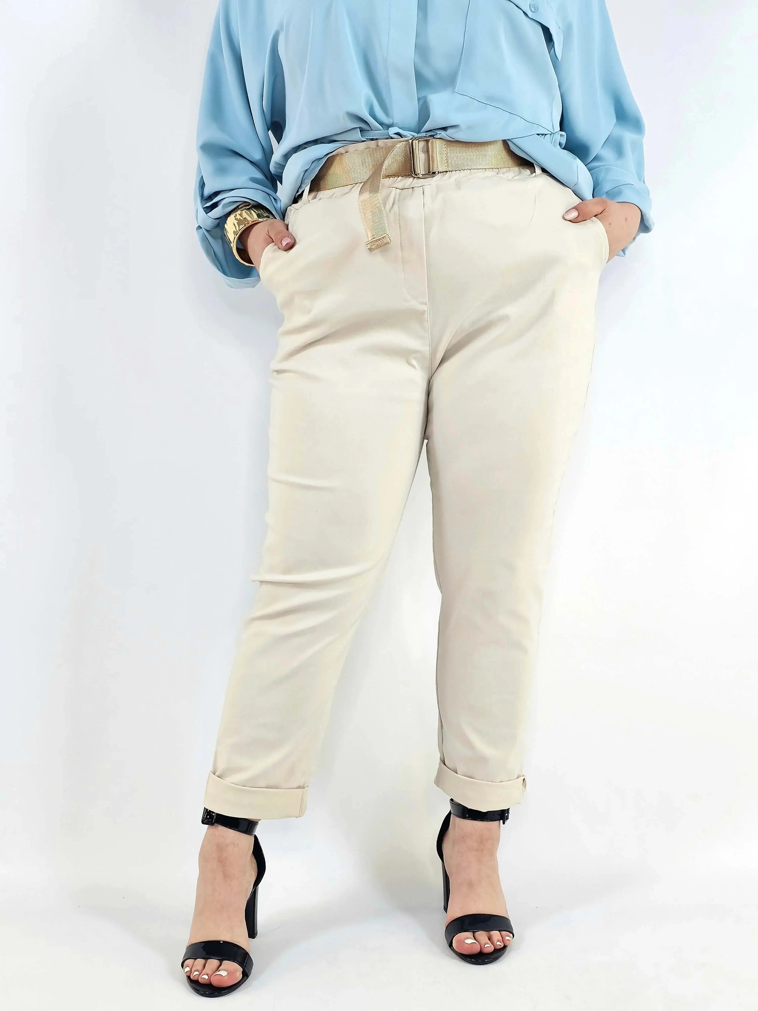 Spodnie z paskiem – eleganckie i wygodne spodnie XXL dla kobiet Stylowa XL
