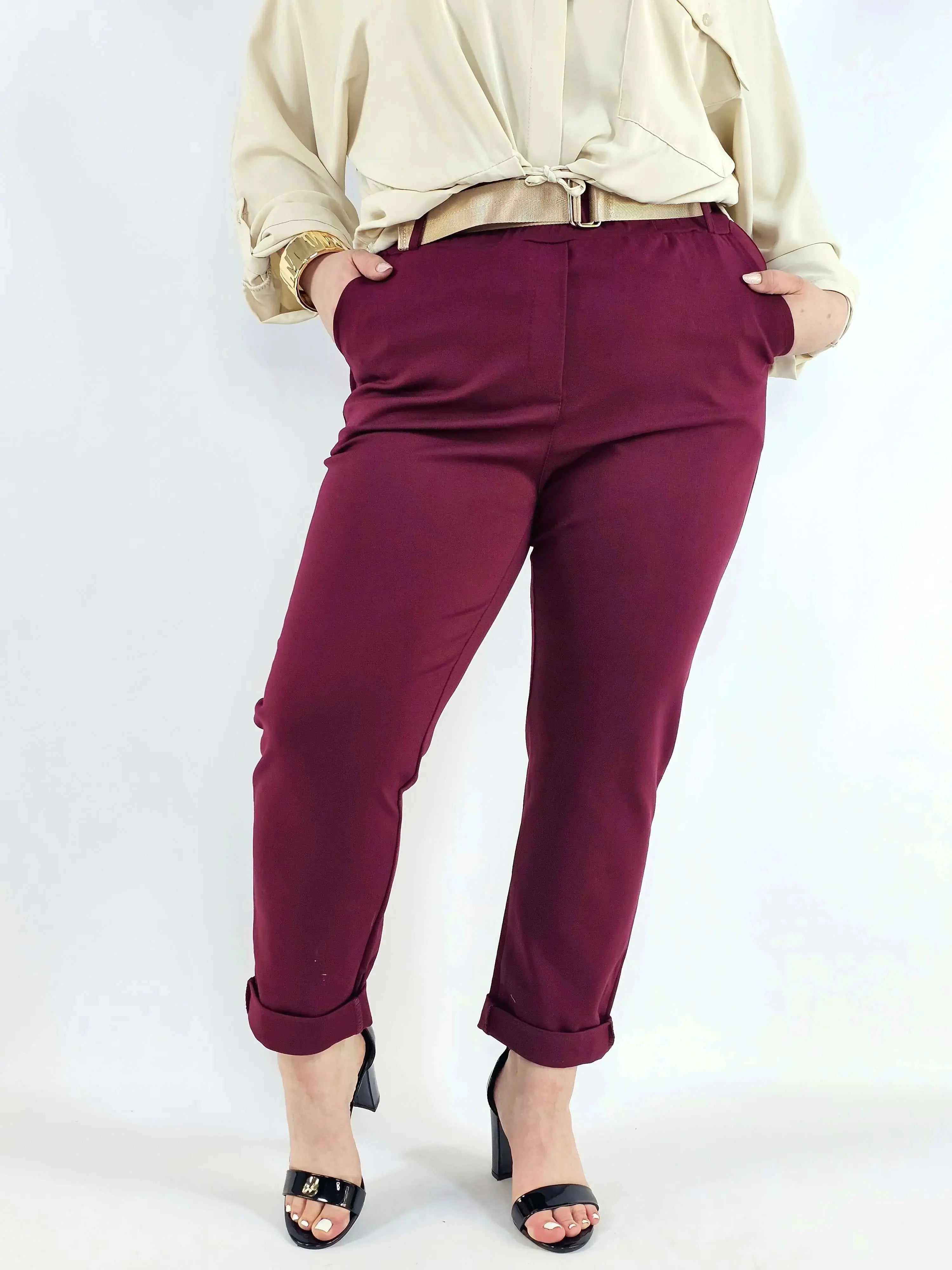 Spodnie z paskiem – eleganckie i wygodne spodnie XXL dla kobiet Stylowa XL
