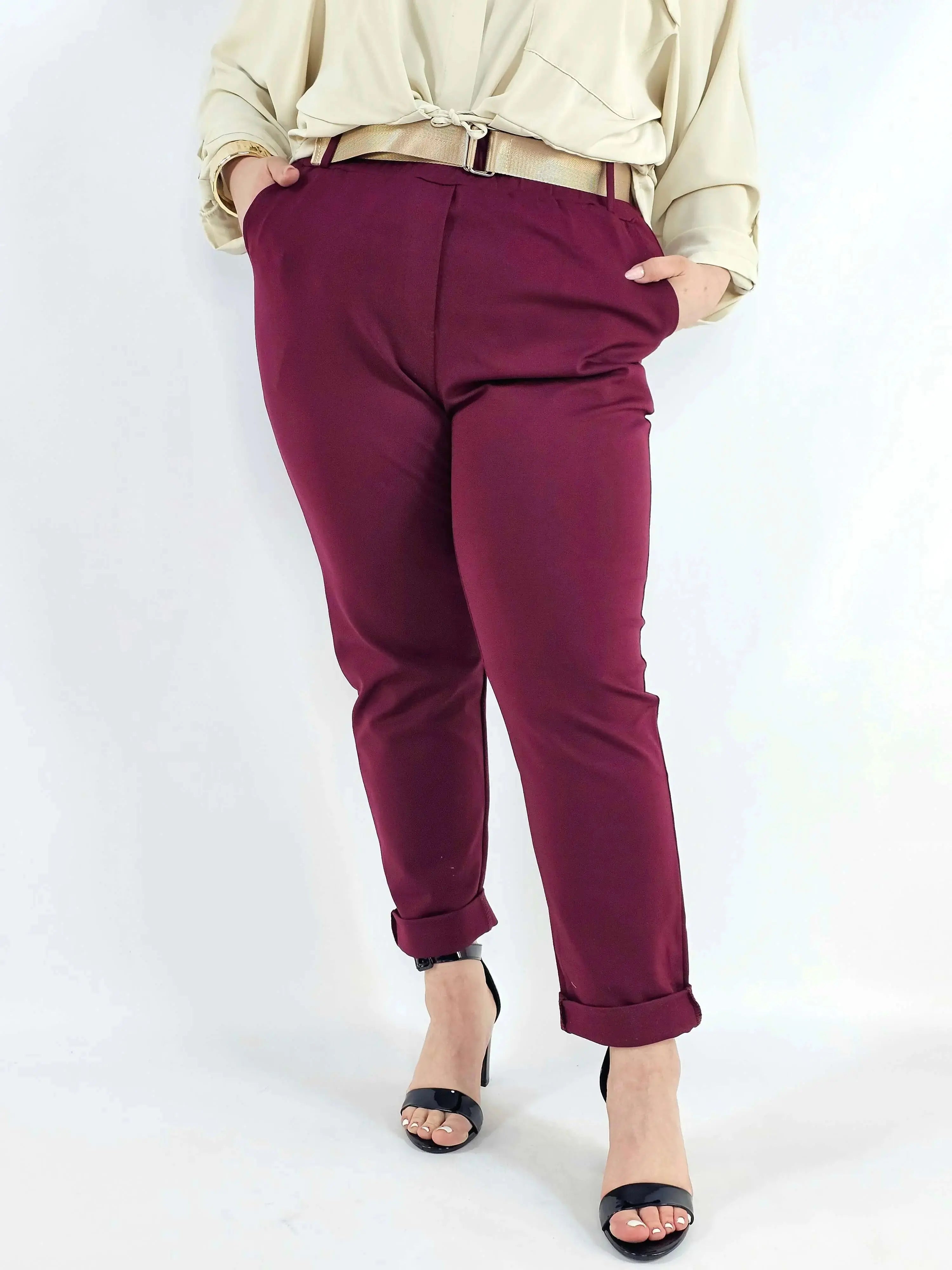 Spodnie z paskiem – eleganckie i wygodne spodnie XXL dla kobiet Stylowa XL