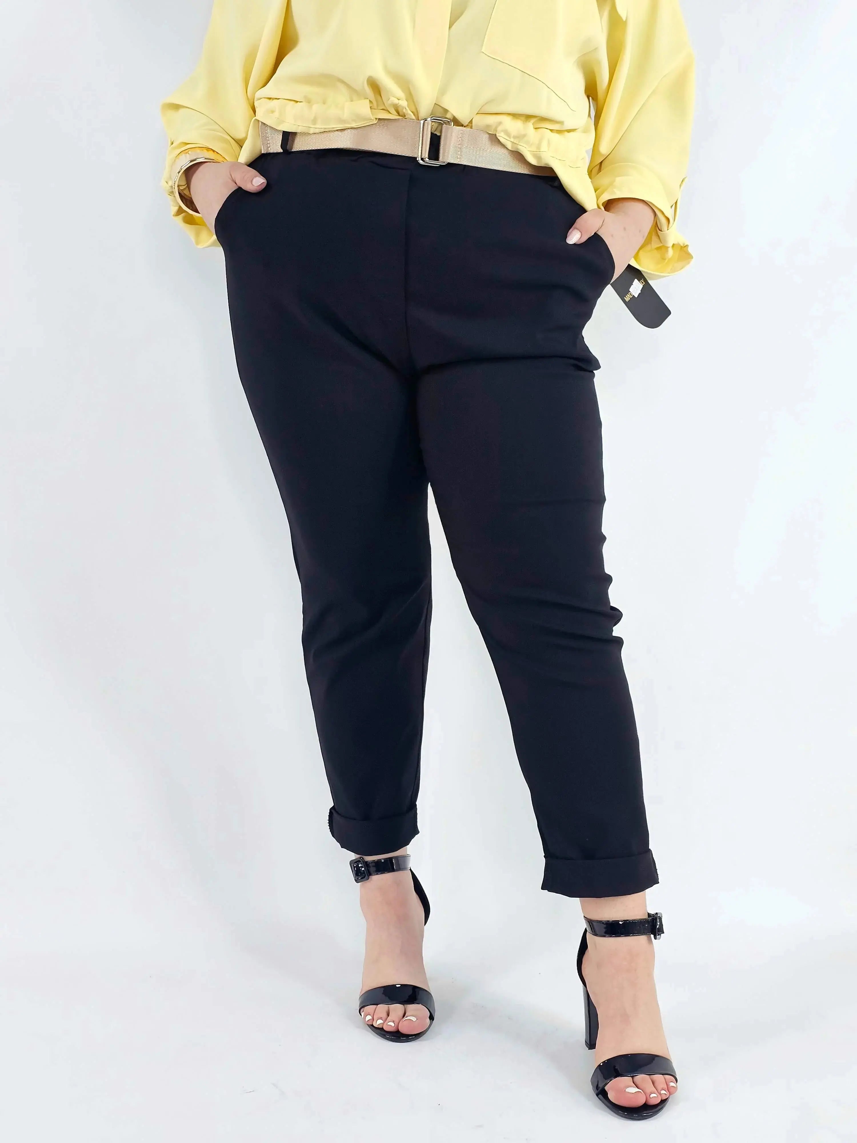 Spodnie z paskiem – eleganckie i wygodne spodnie XXL dla kobiet Stylowa XL