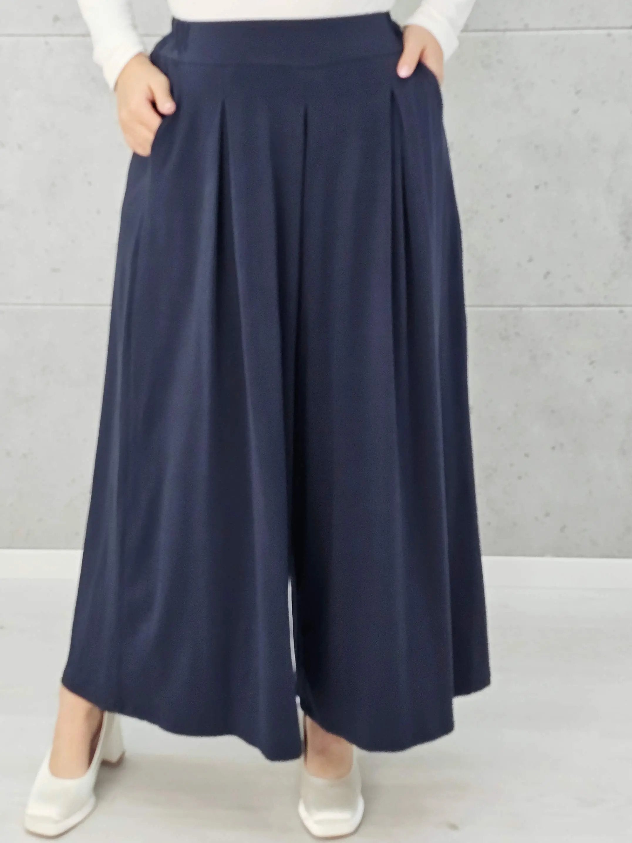 Spodnie z szeroką nogawką Stylowa XL