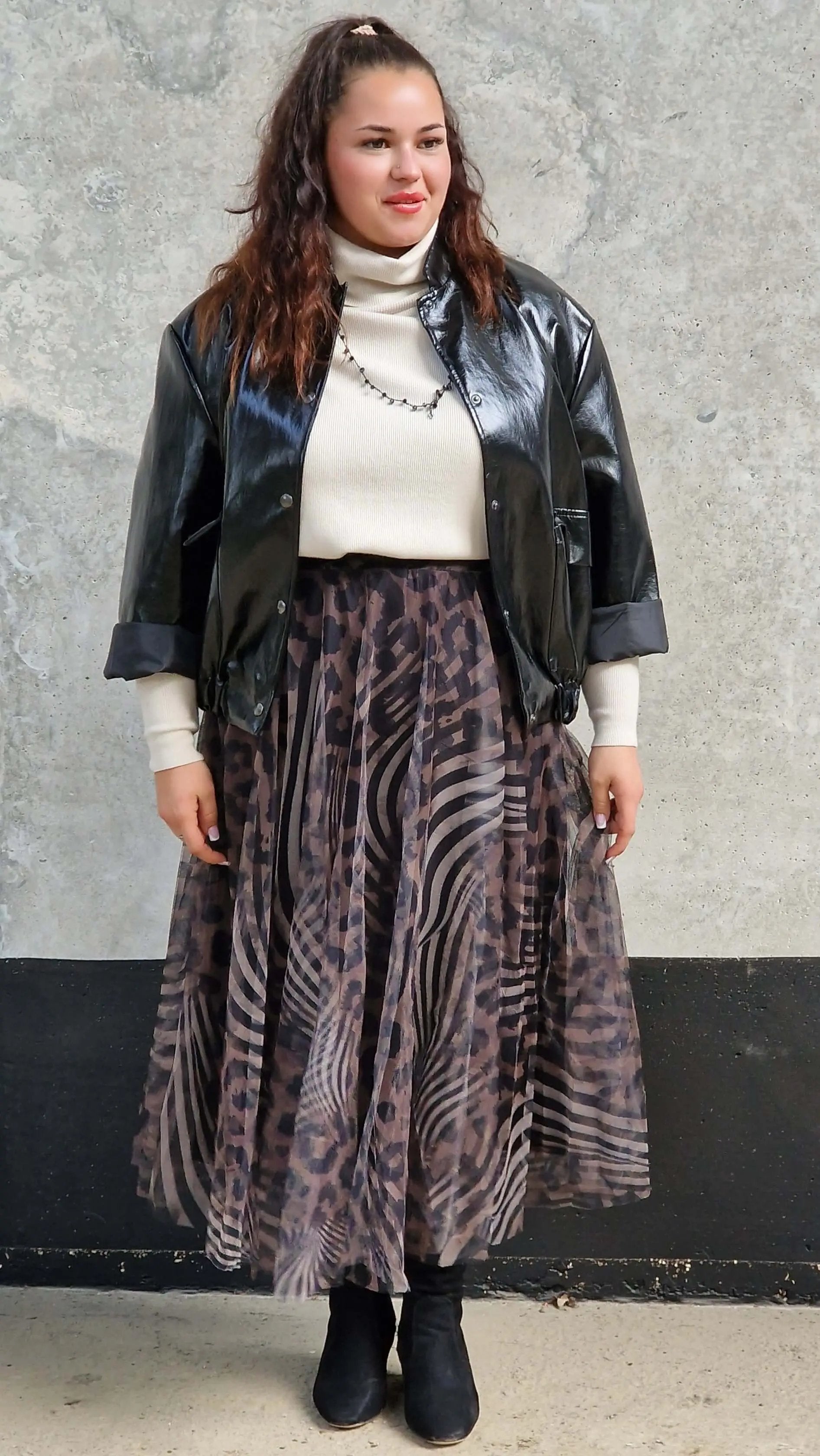 Stylowa spódnica midi z tiulem i wyrazistym printem w zwierzęce wzory zebry Stylowa XL