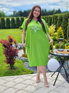 Stylowa sukienka z ozdobnym motywem Stylowa XL