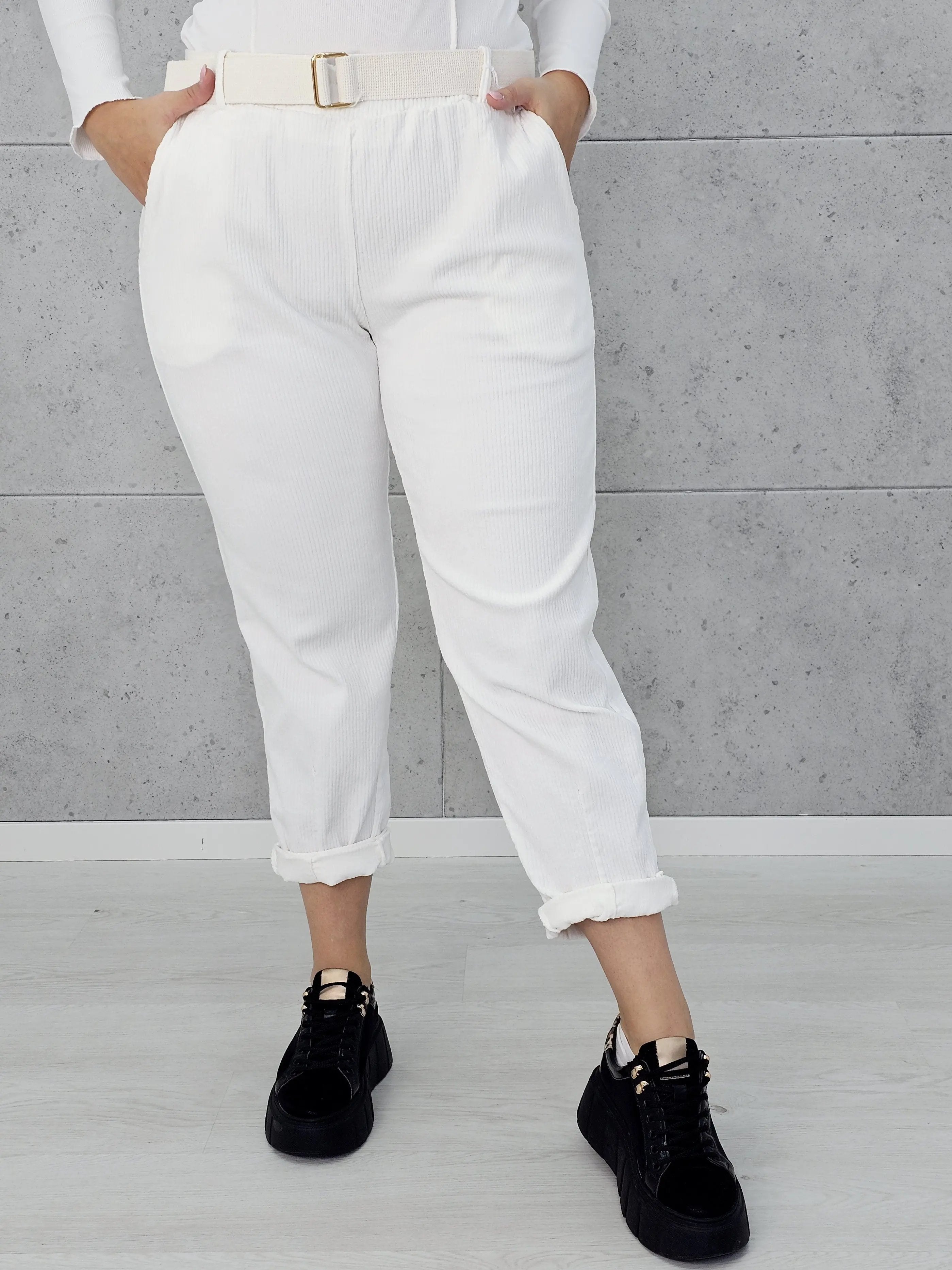 Stylowe i wygodne spodnie z cienkiego sztruksu -  LIVANS Stylowa XL