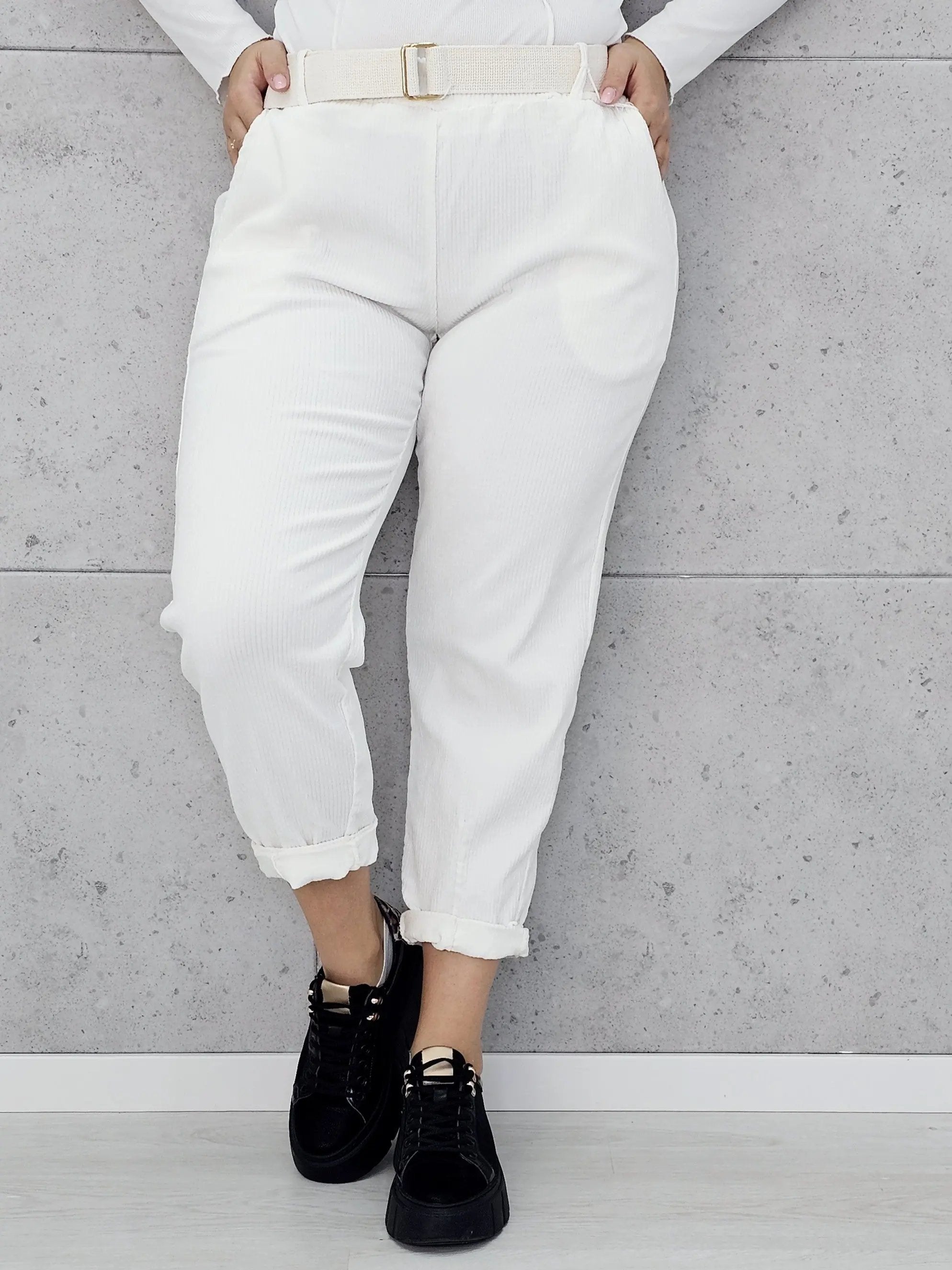 Stylowe i wygodne spodnie z cienkiego sztruksu -  LIVANS Stylowa XL