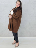 Stylowy płaszcz plus size – elegancki, ciepły i wygodny model XXL na chłodniejsze dni Stylowa XL