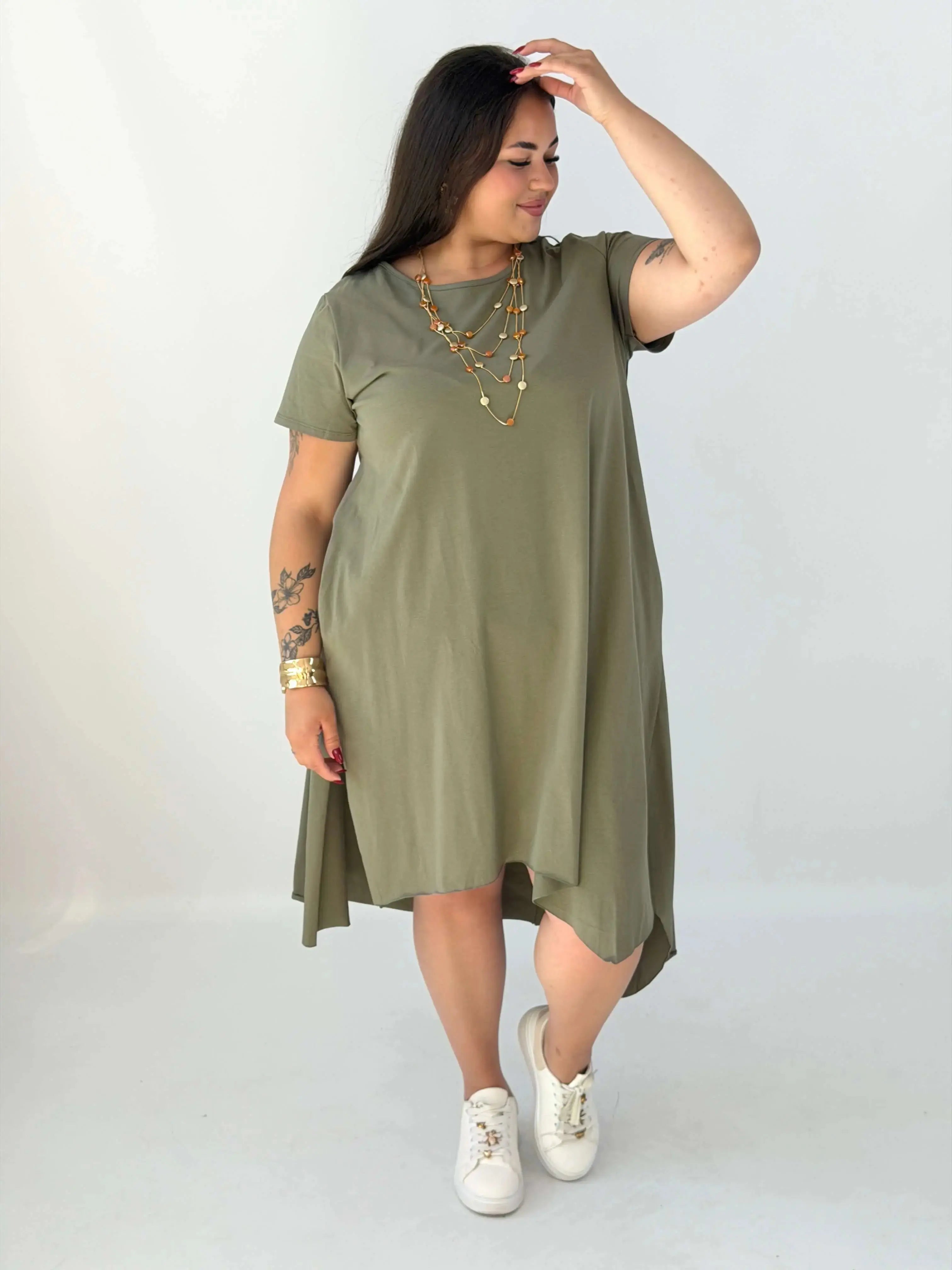 Sukienka Basic Plus Size StylowaXL – Prosta Forma i Maksymalny Komfort Stylowa XL