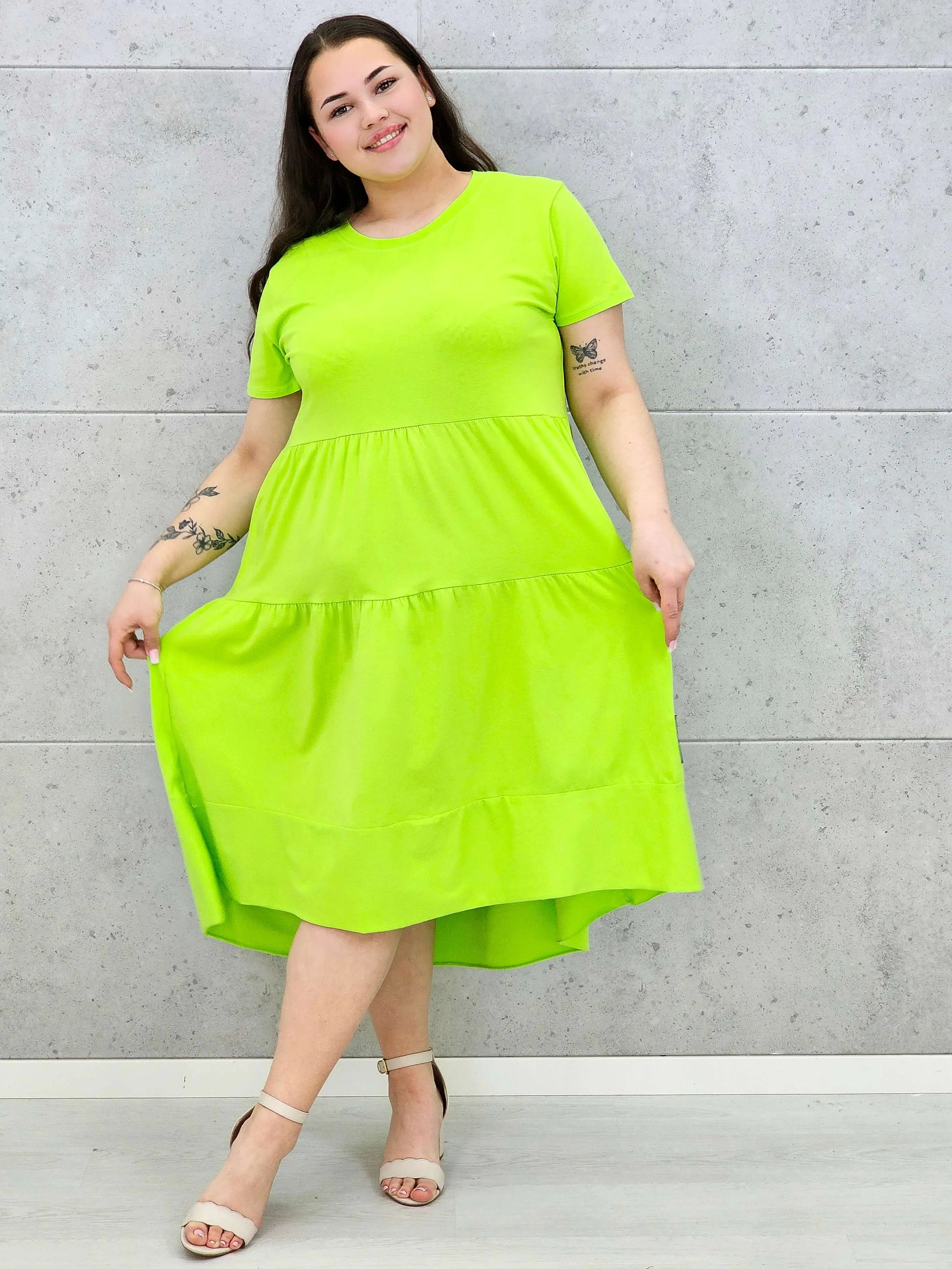 Sukienka Midi z Krótkim Rękawem Stylowa XL