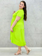 Sukienka Midi z Krótkim Rękawem Stylowa XL