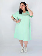 Sukienka Plus Size Luźna Z Dekoltem V I Ozdobnym Detalem Stylowa XL