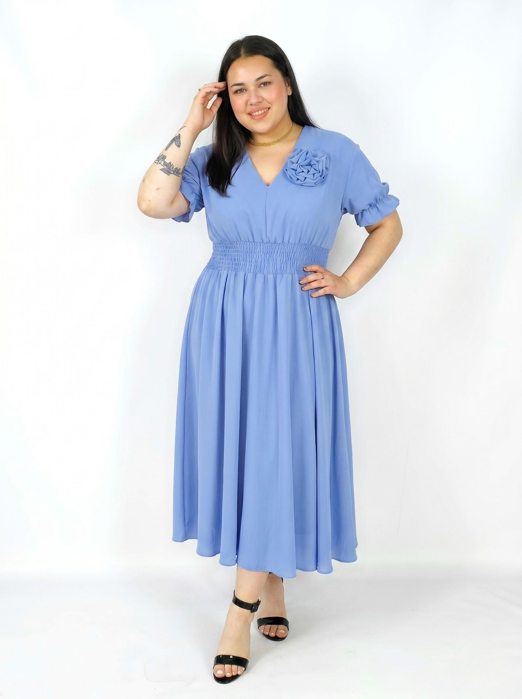 Sukienka Plus Size Midi Z Marszczoną Talią I Kwiatem Stylowa XL