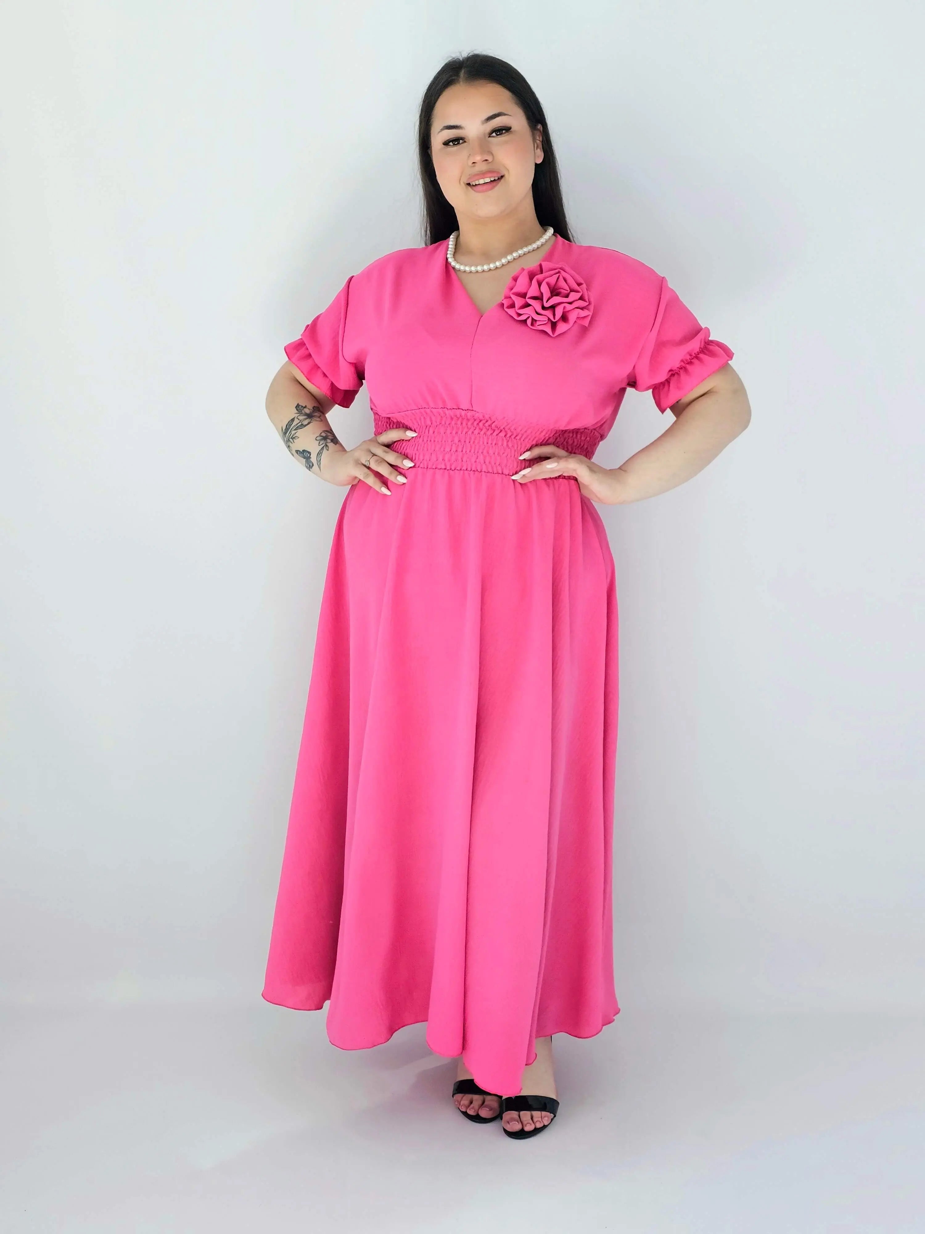 Sukienka Plus Size Midi Z Marszczoną Talią I Kwiatem Stylowa XL