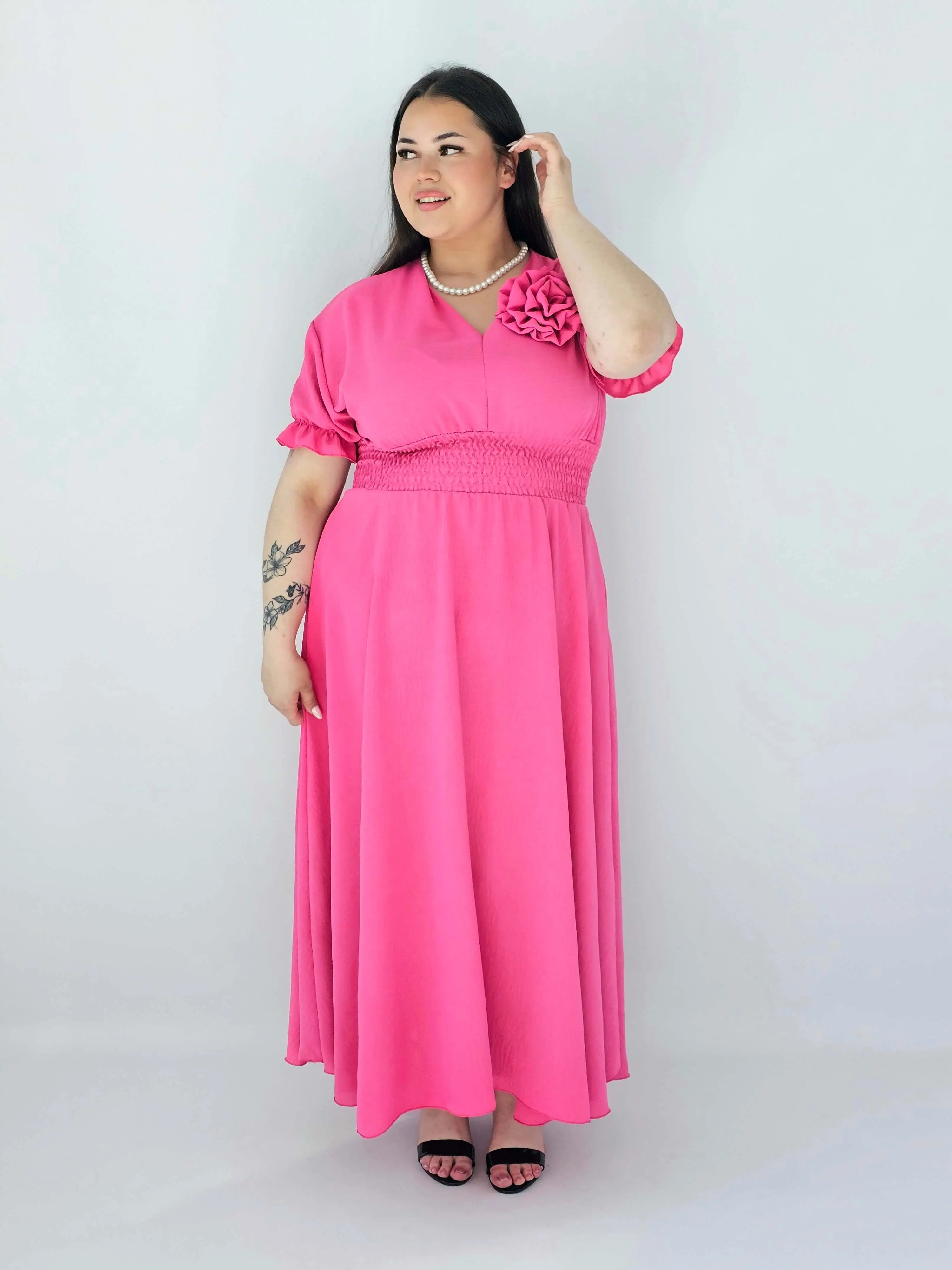 Sukienka Plus Size Midi Z Marszczoną Talią I Kwiatem Stylowa XL