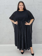 Sukienka Plus Size Z Peleryną I Plisowanym Dołem Elegancka Stylowa XL