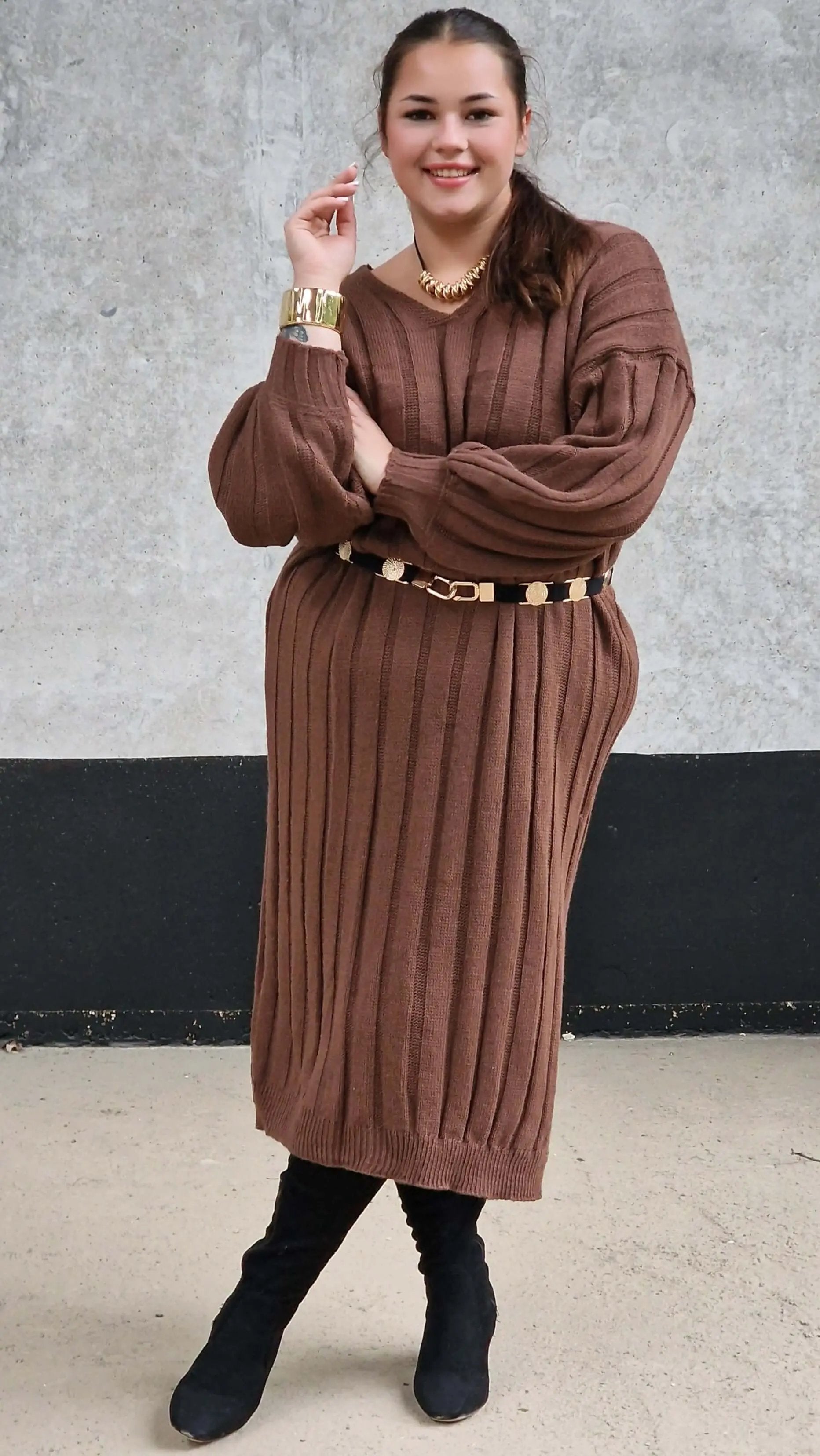 Sukienka Swetrowa z Dekoltem w Serek Stylowa XL