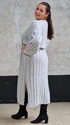 Sukienka Swetrowa z Dekoltem w Serek Stylowa XL