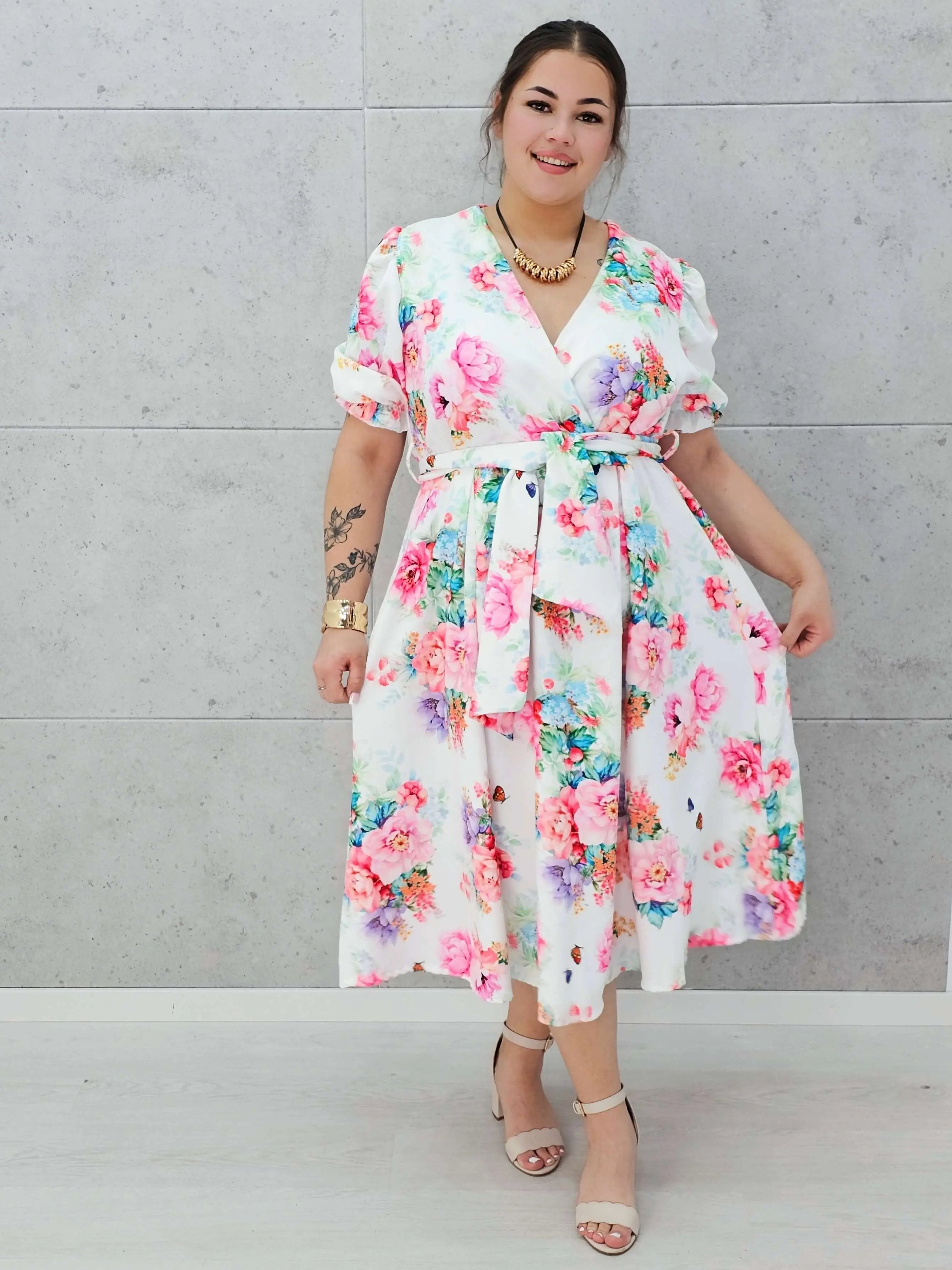 Sukienka „Kwiatowy Urok” - fuksja. Stylowa XL