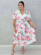 Sukienka „Kwiatowy Urok” - fuksja. Stylowa XL