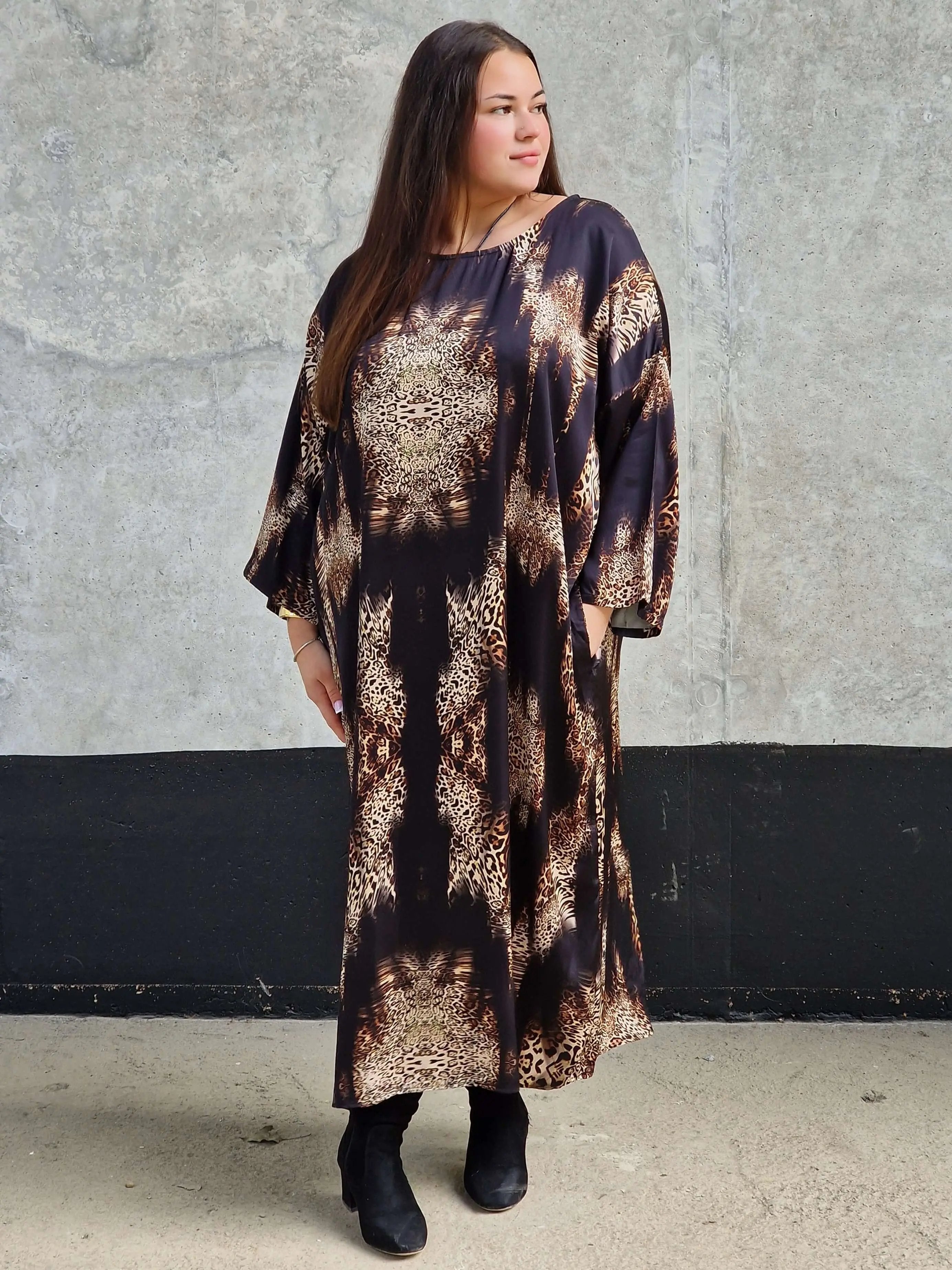 Sukienka "Wild Elegance" Stylowa XL