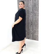 Sukienka asymetryczna z artystycznym nadrukiem Stylowa XL