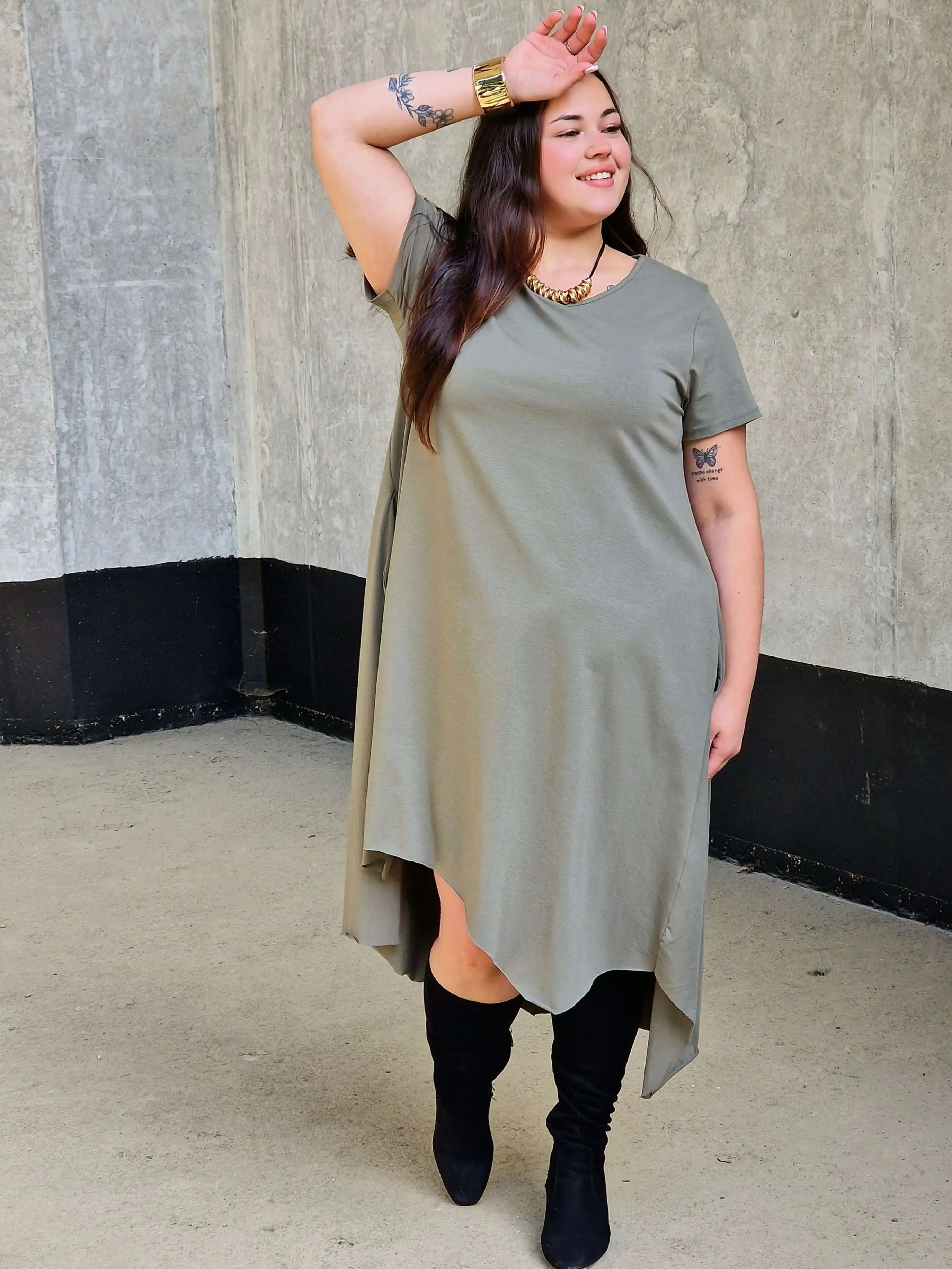 Sukienka basic z krótkim rękawem Stylowa XL