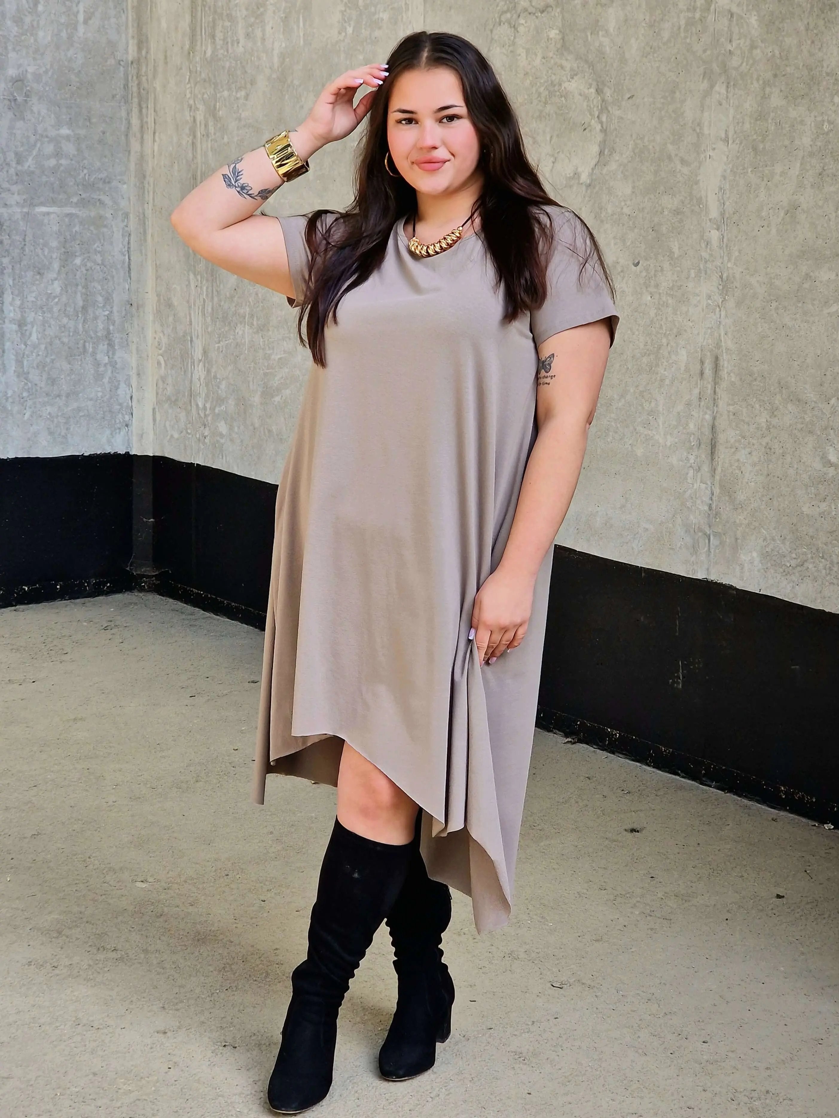 Sukienka basic z krótkim rękawem Stylowa XL