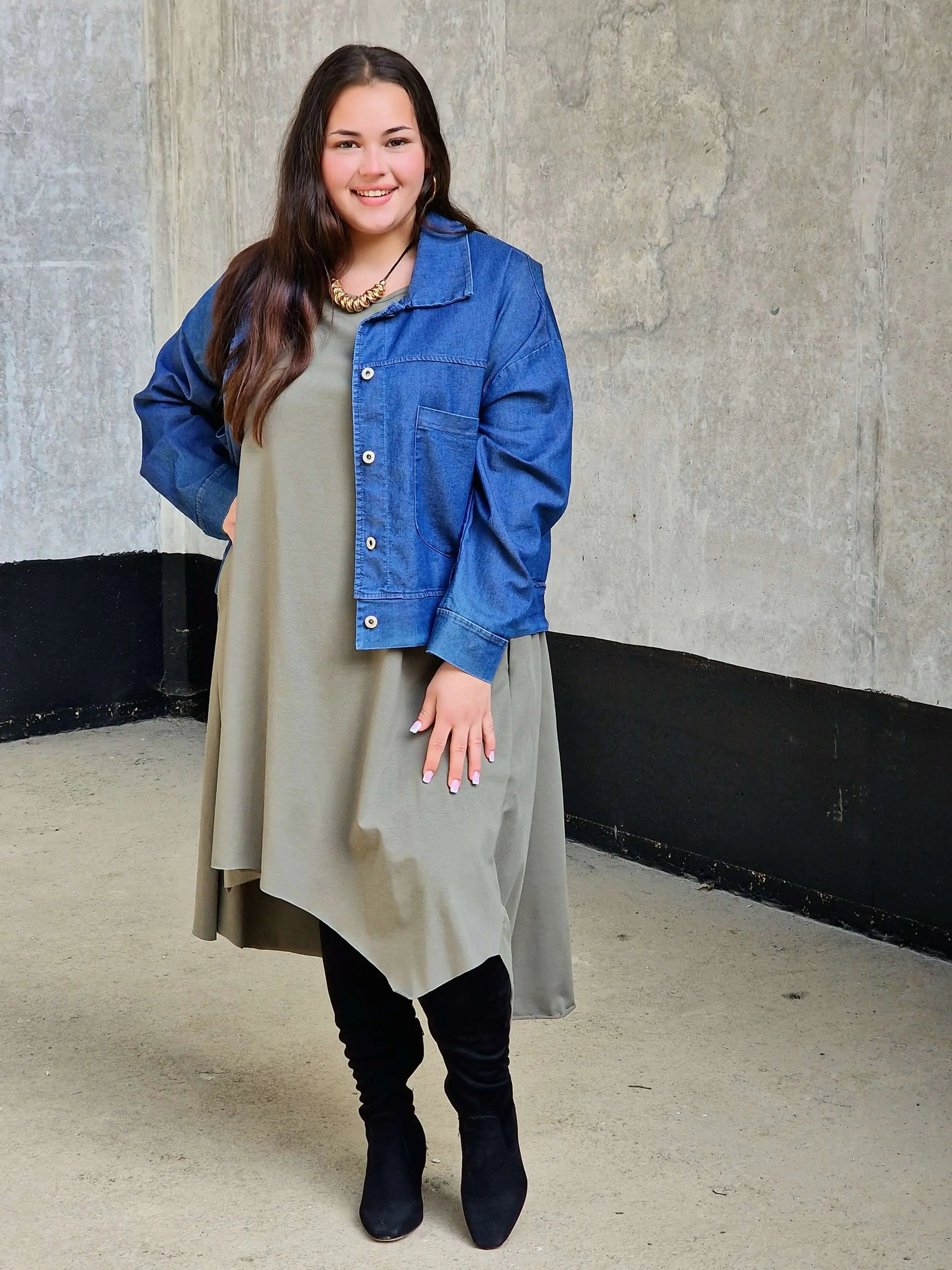 Sukienka basic z krótkim rękawem Stylowa XL