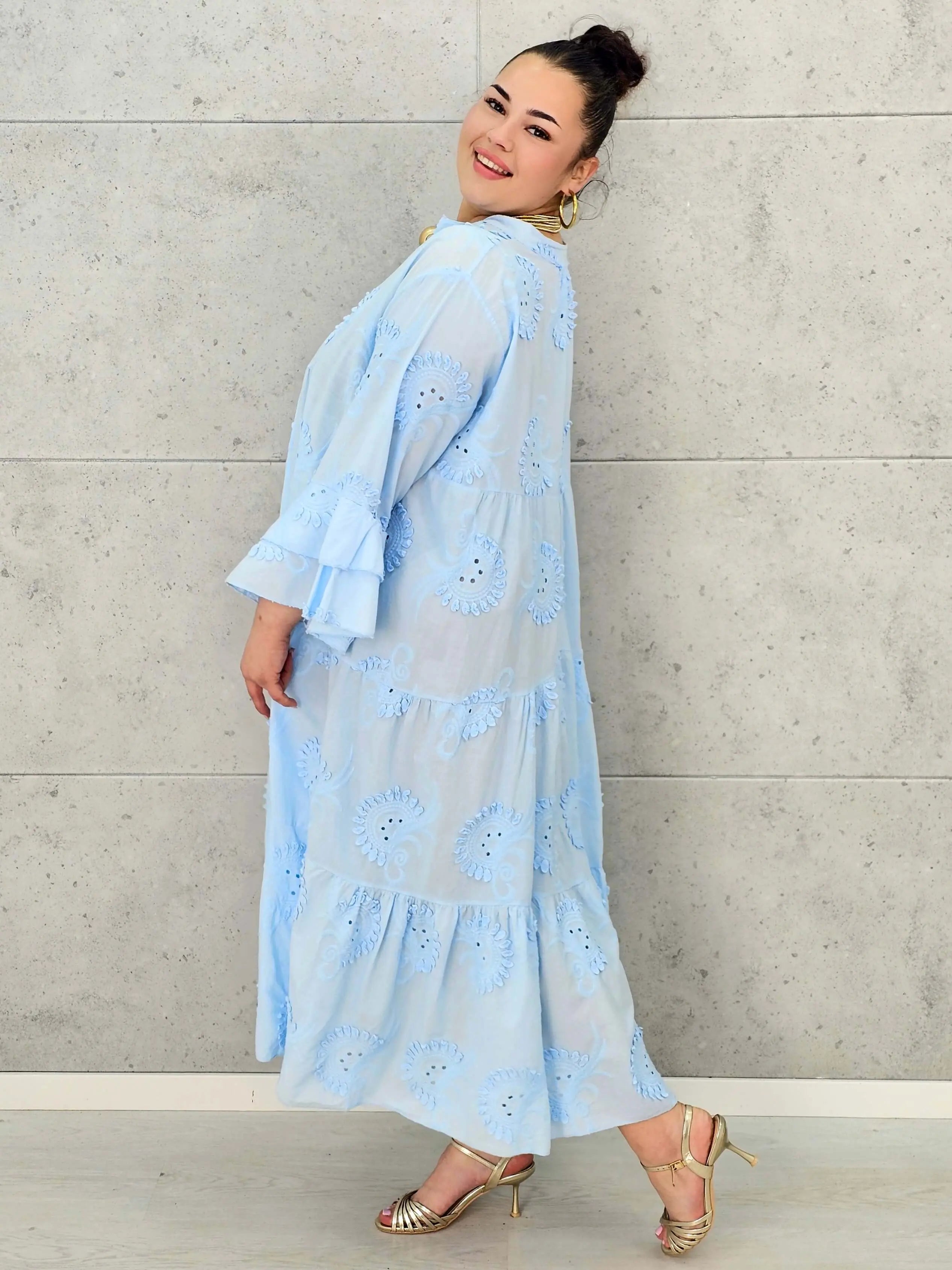 Sukienka bawełniana z haftem Stylowa XL