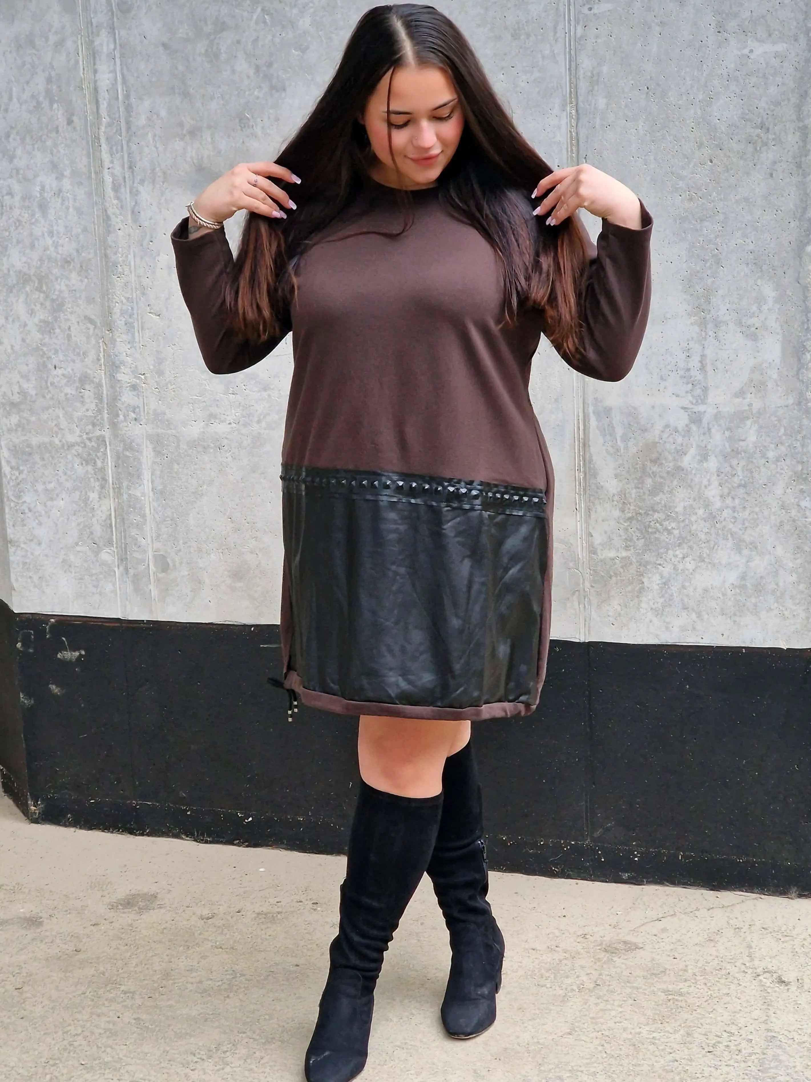 Sukienka bawełniana z wstawka eco skóry  na przodzie Stylowa XL