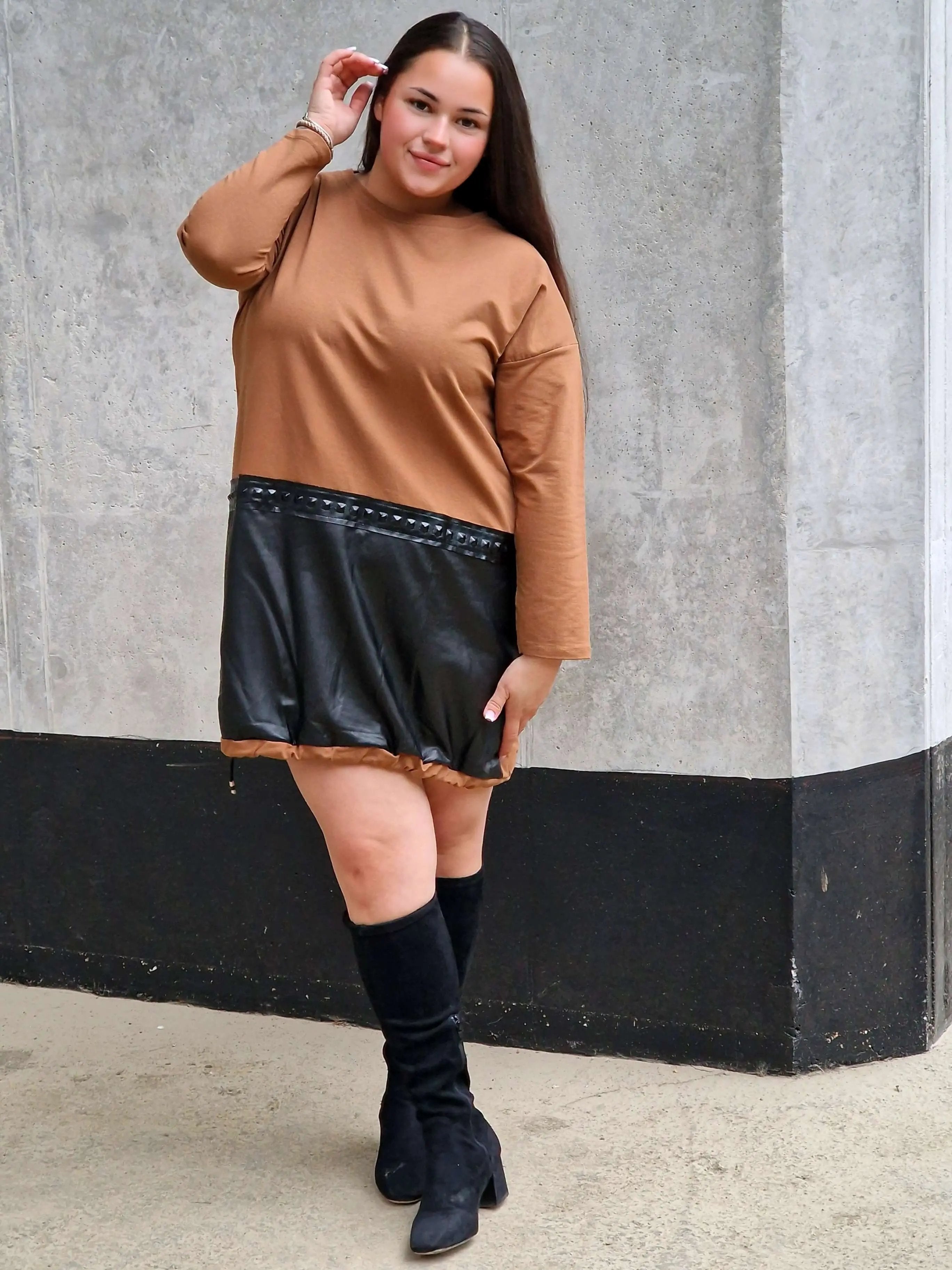 Sukienka bawełniana z wstawka eco skóry  na przodzie Stylowa XL