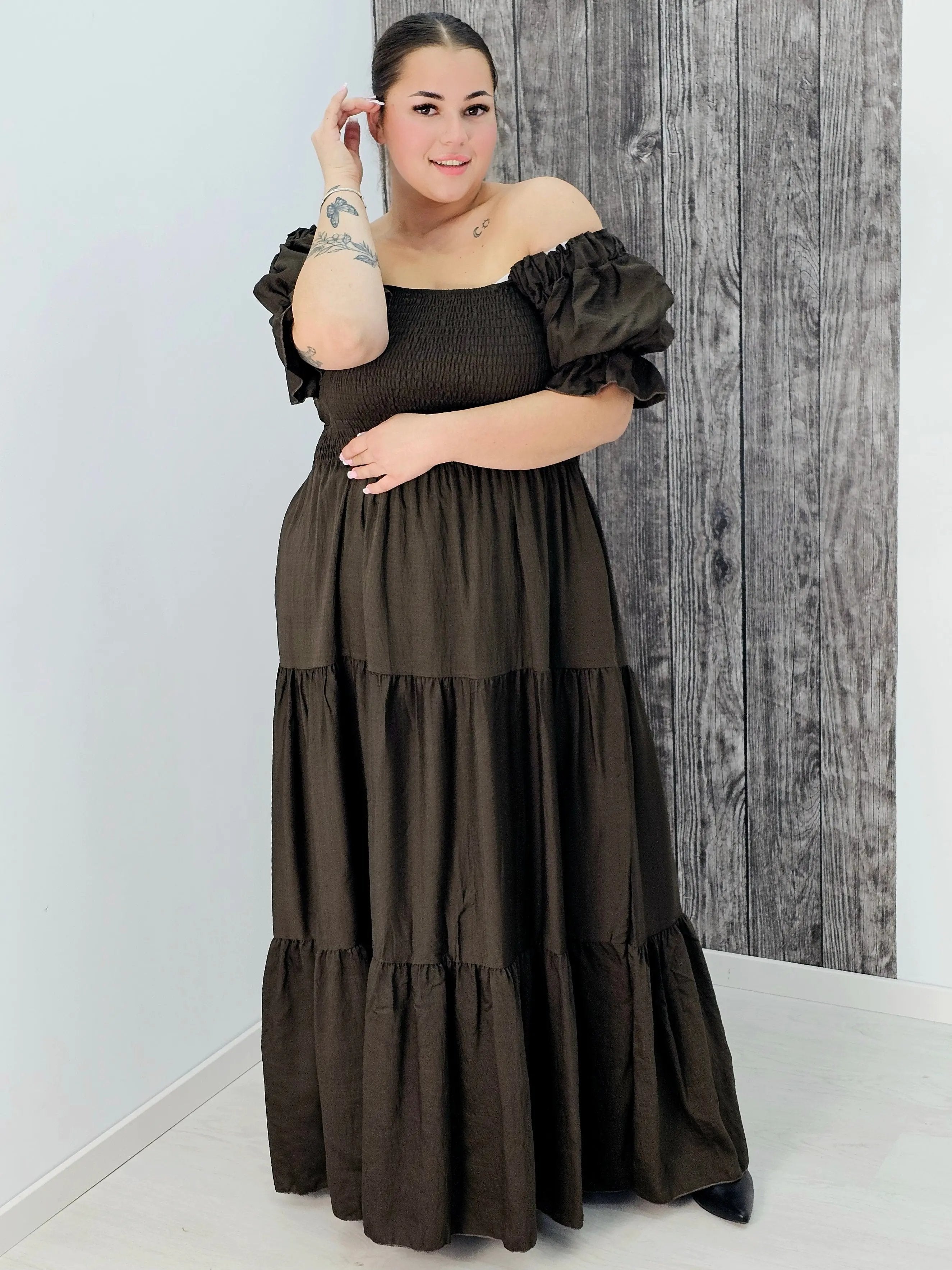 Sukienka boho maxi z falbanami Stylowa XL